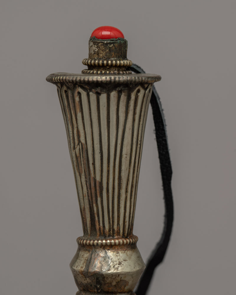 Tibetan Snuffer Bottle | Intricate Handcrafted Decorative Container