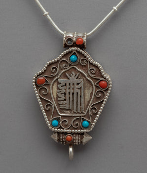 Sacred Mantra Engraved Locket of Spiritual Wisdom | Handcrafted Locket Pendent for Mindful Elegance