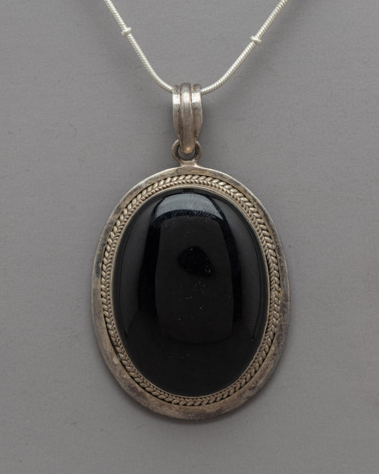 Onyx Oval Locket