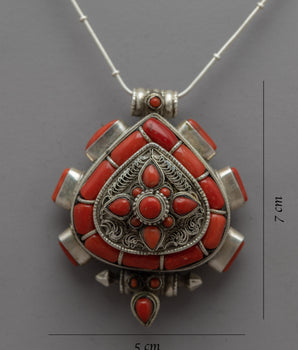 925 Silver Pendant | The Perfect Jewelry Centerpiece