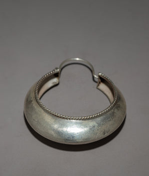 Light Hoop Earrings | Perfect Balance of Comfort and Elegance