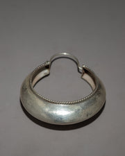 Light Hoop Earrings | Perfect Balance of Comfort and Elegance