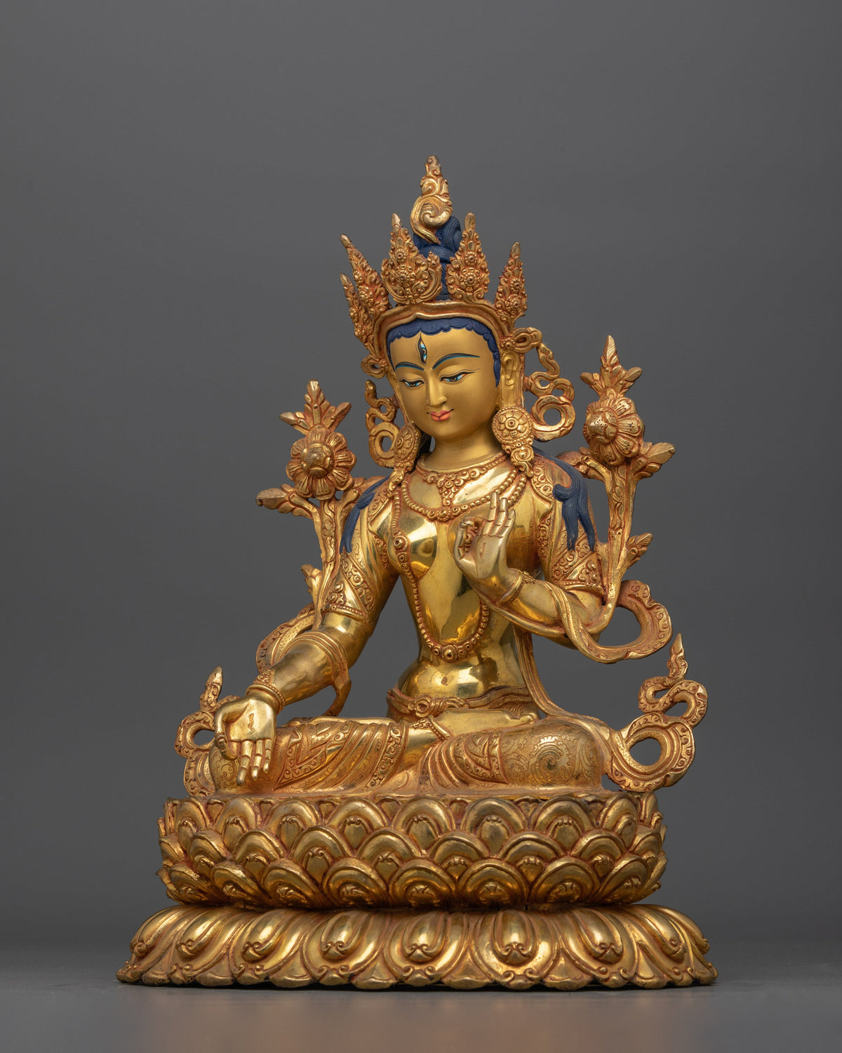 white-tara-artistic-elegance-handwork