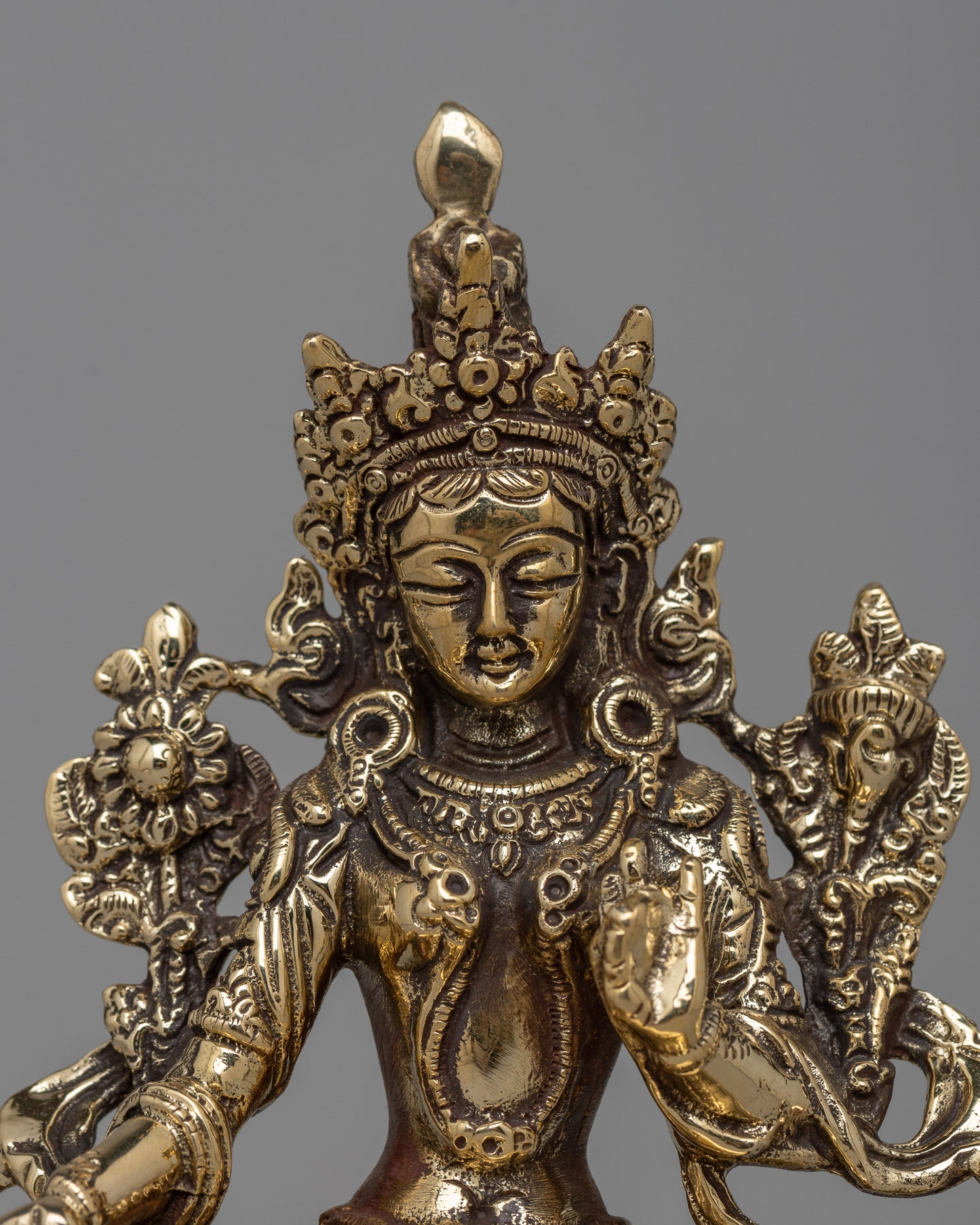 Green Tara Deity Statue | Radiate Compassion and Spiritual Illuminatio