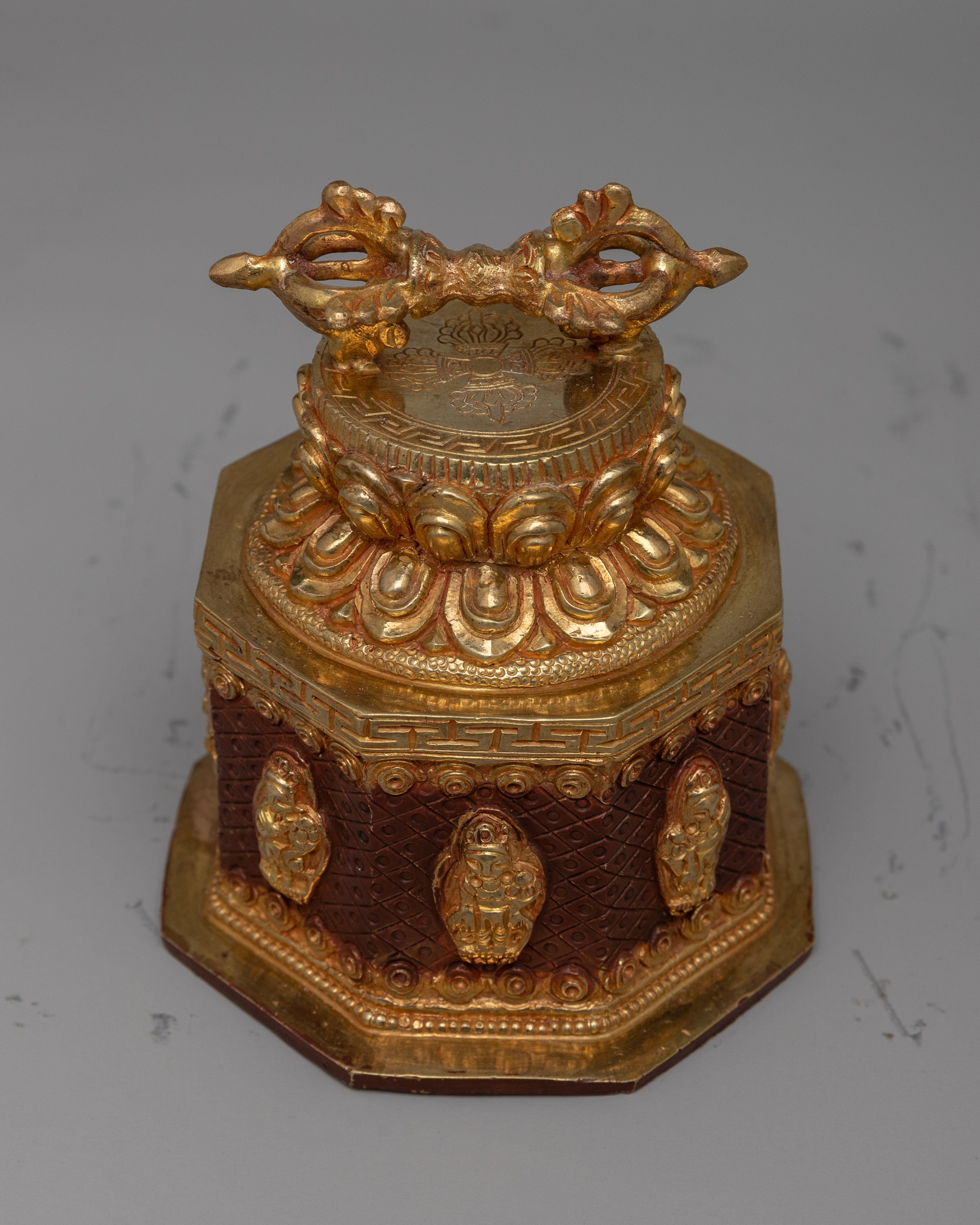 Buddhist Stupa(Chiba Dya) with Vajra Set | Vajra on top of Dharma dhatu Base Statue