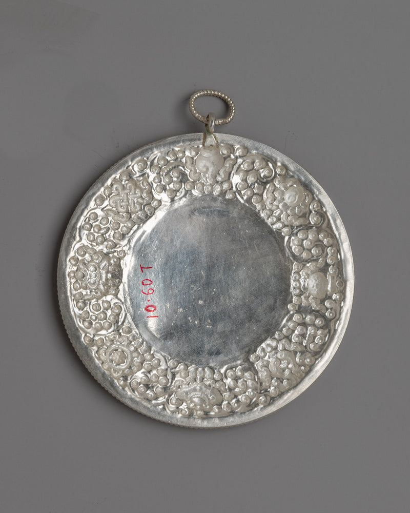 Round Silver Mirror | Timeless Elegance and Reflective Beauty for Your Space