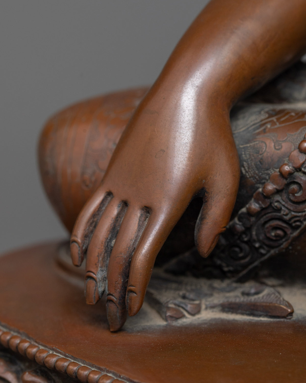 Gautama Buddha Statue | A Timeless Oxidized Copper Representation of Enlightenment