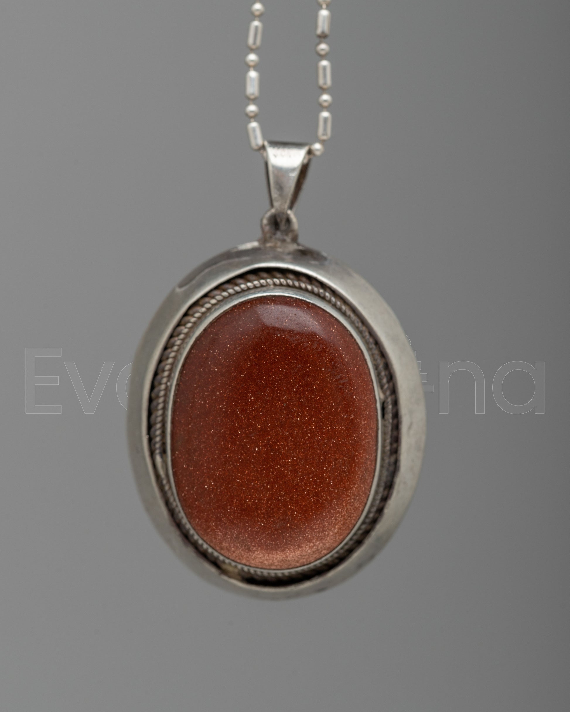  Oval Bezel Pendant