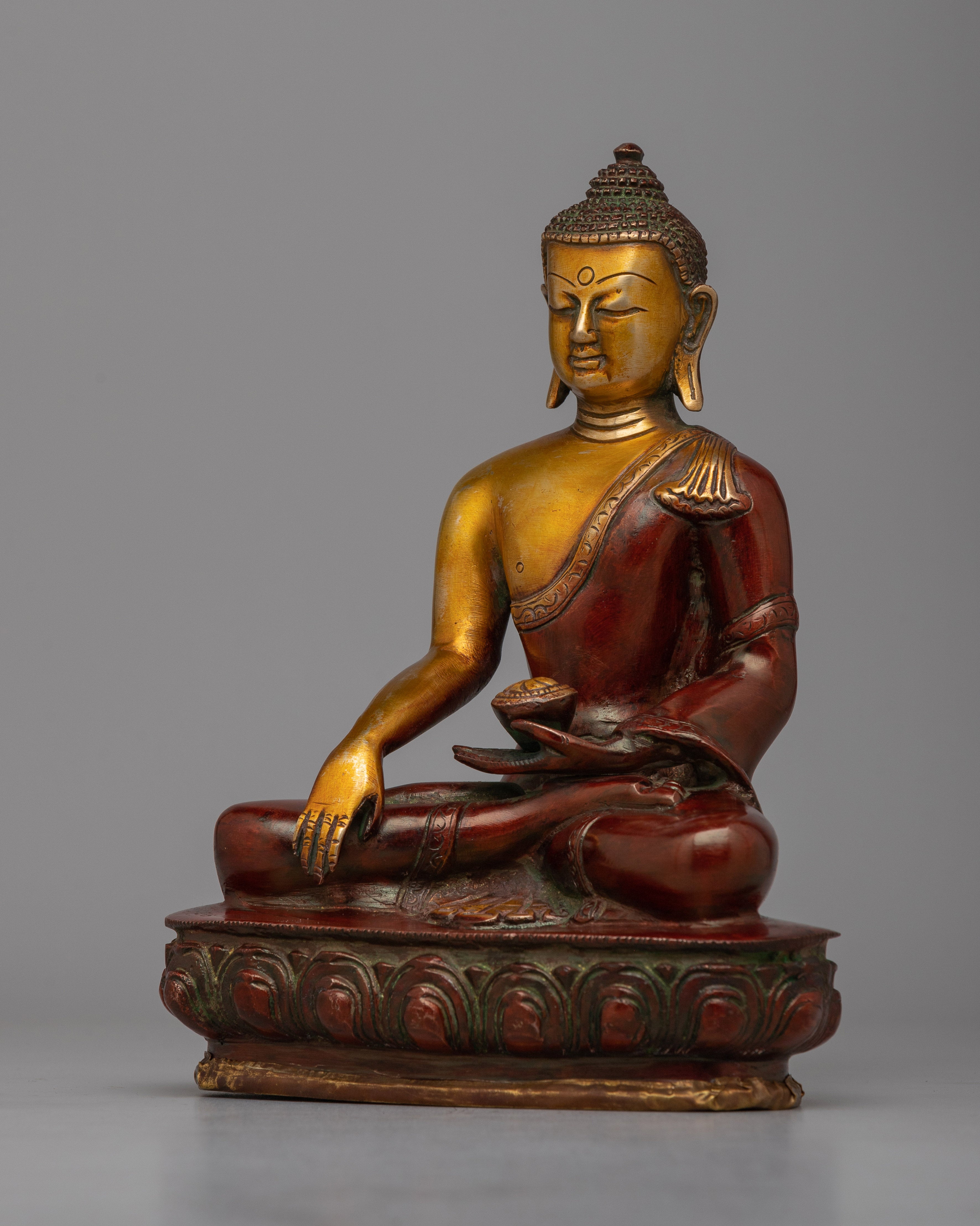 Scared Brass Shakyamuni Buddha Statue | Honoring Spiritual Traditions