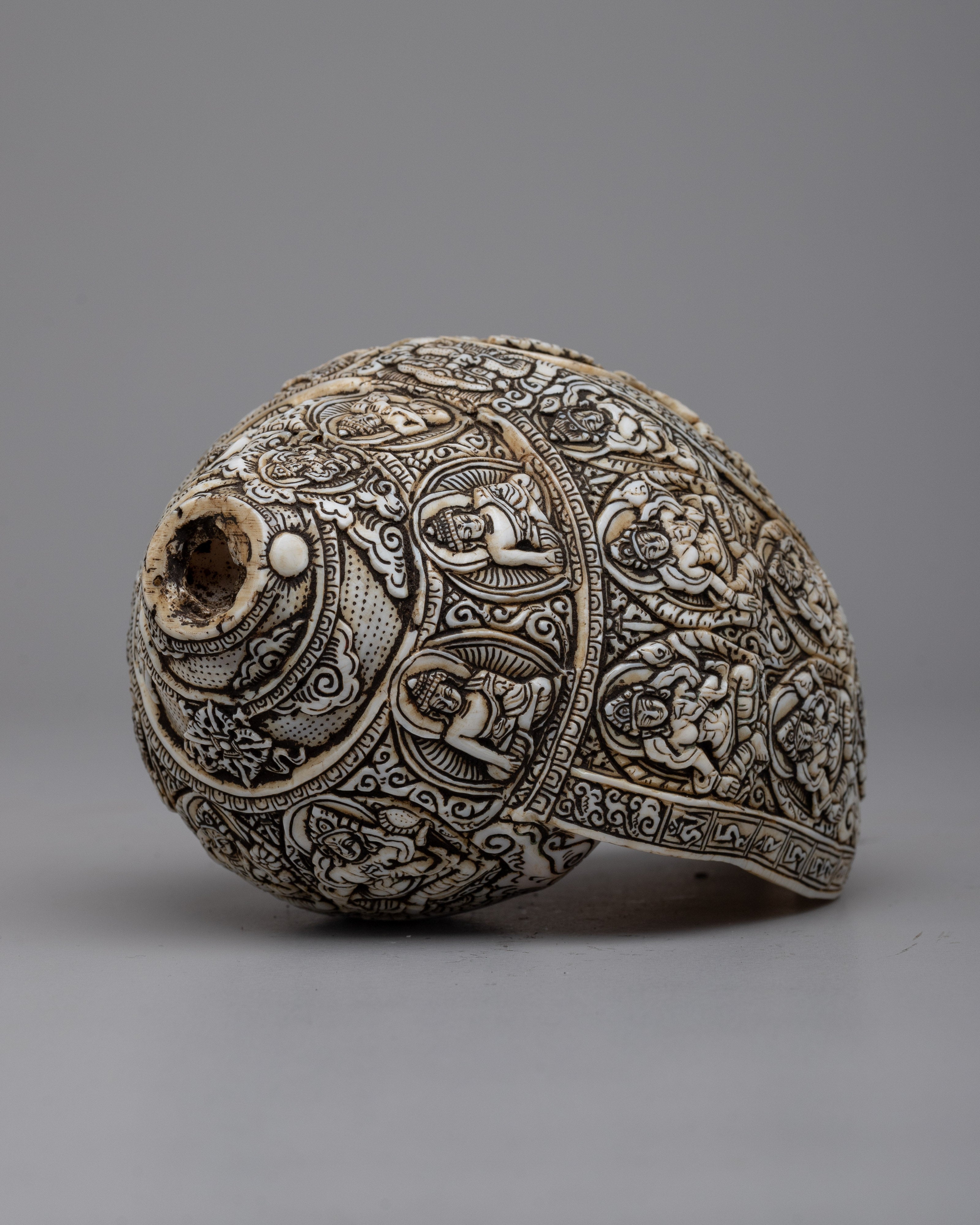 Deities Carved Buddhist Sankha | Unveiling Spiritual Mastery of Artistry