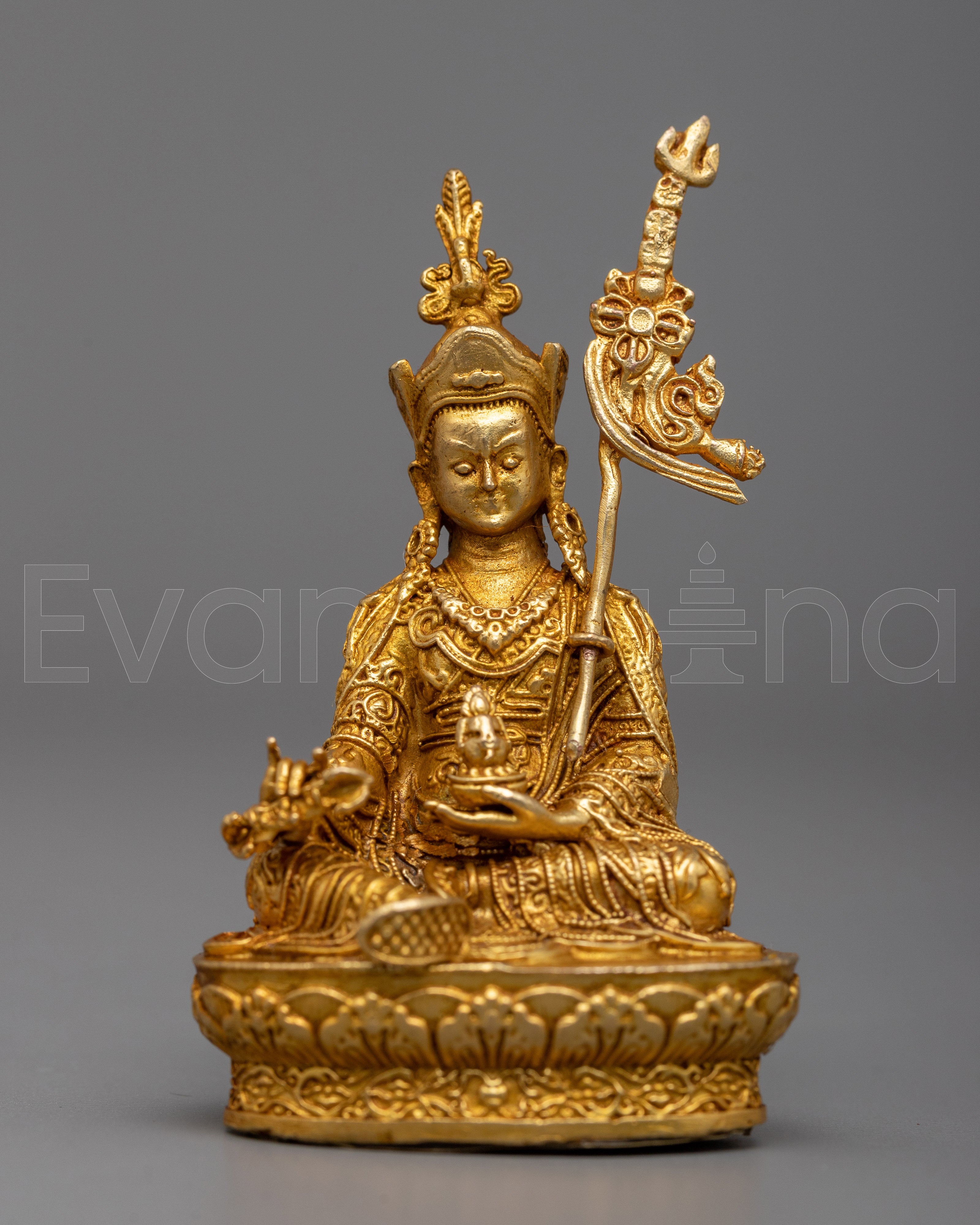 Rinpoche Statue