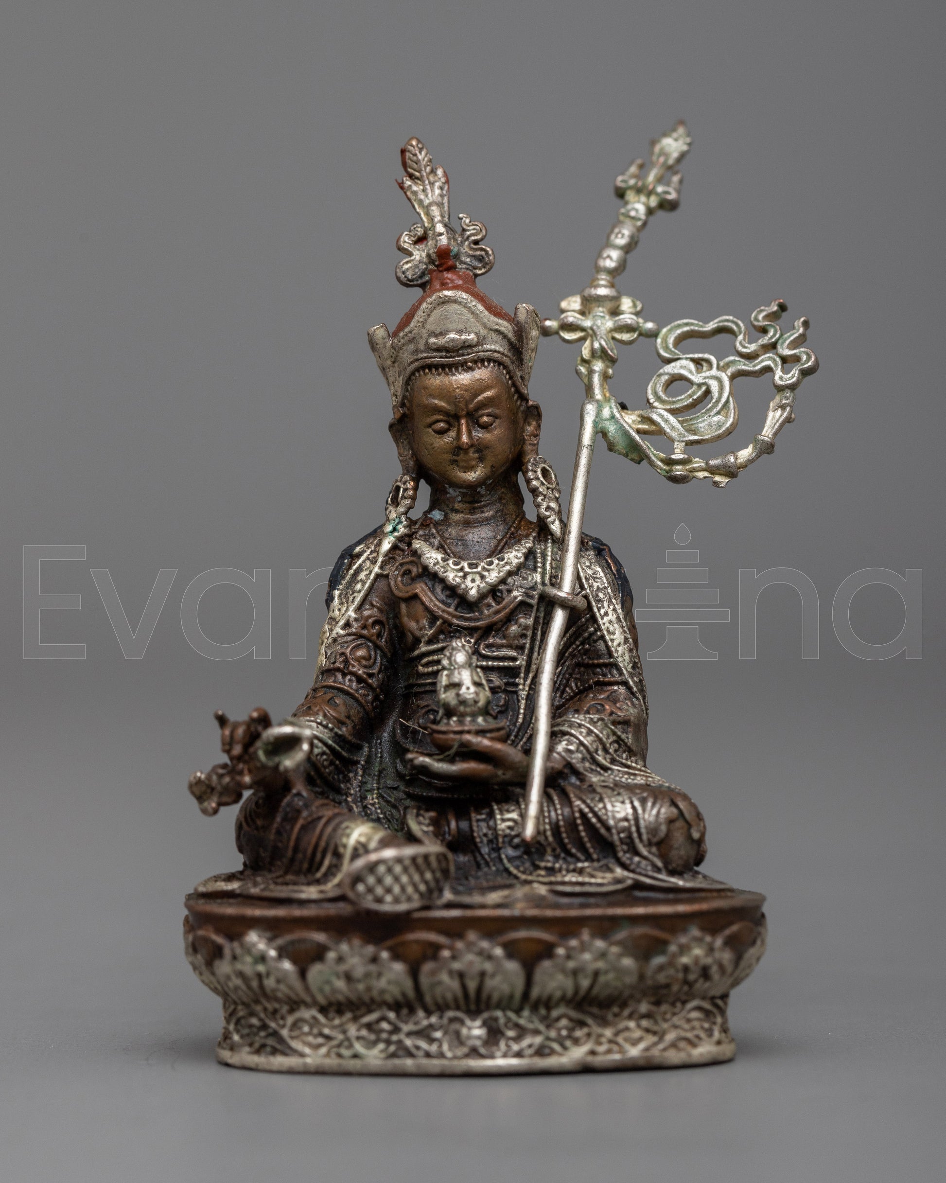 Rinpoche Statue