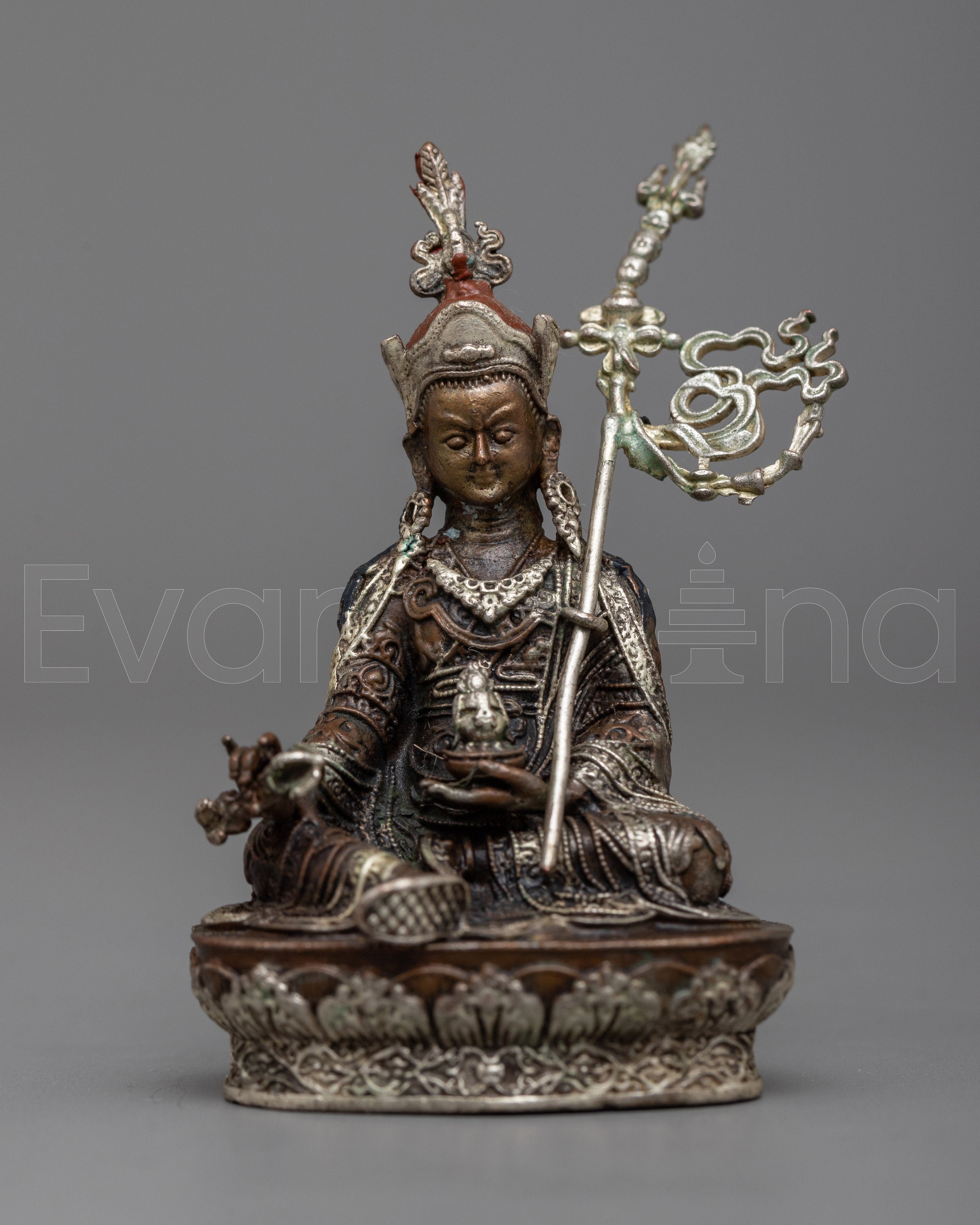 Rinpoche Statue