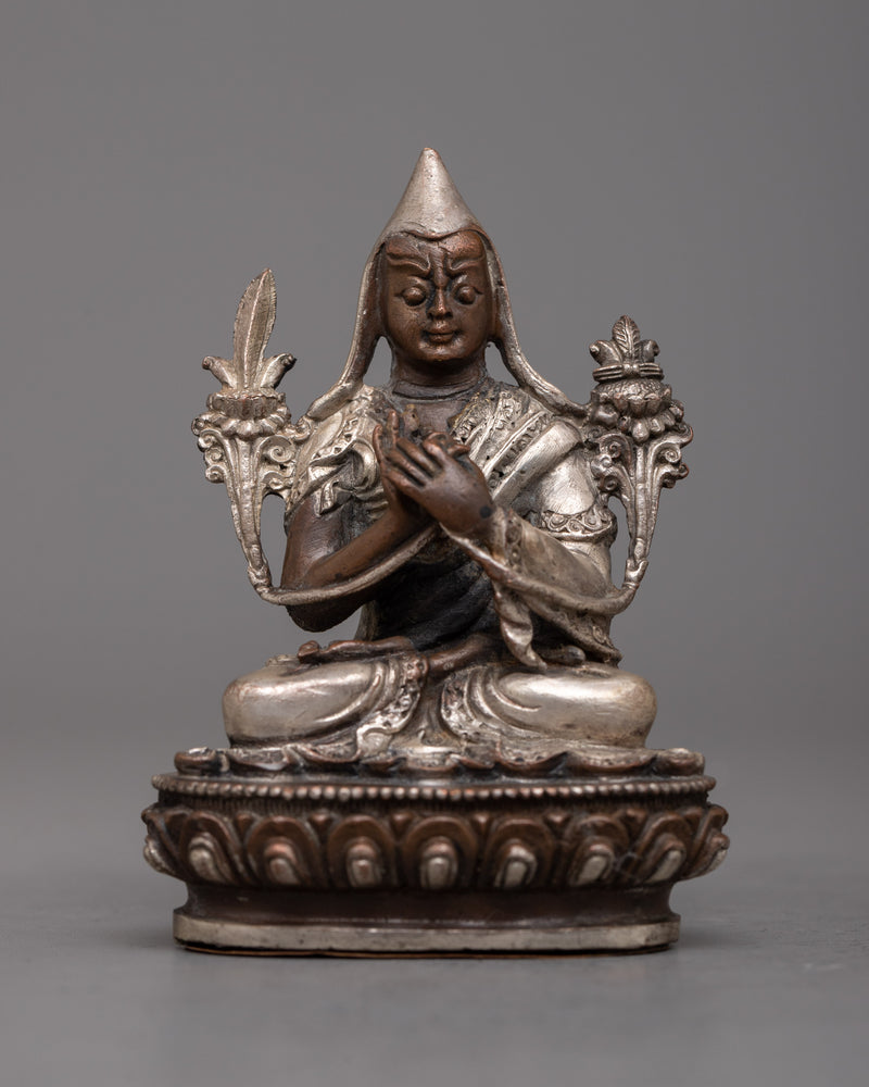 Tsongkhapa with Two Disciples Statue | Machine-Made Representation of Spiritual Guidance