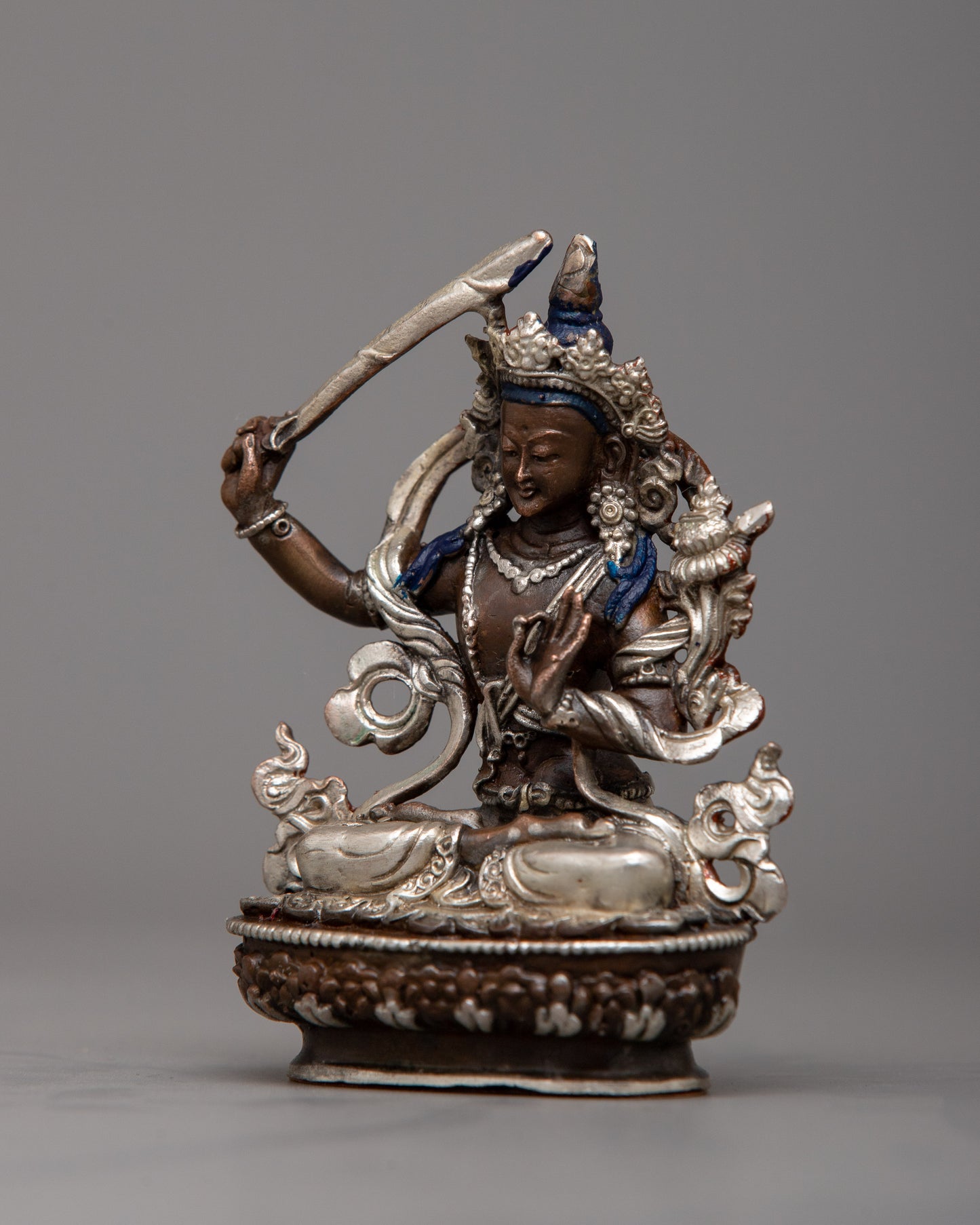 Machine molded Manjushri Statue | Effortlessly Elegant Representation of Wisdom