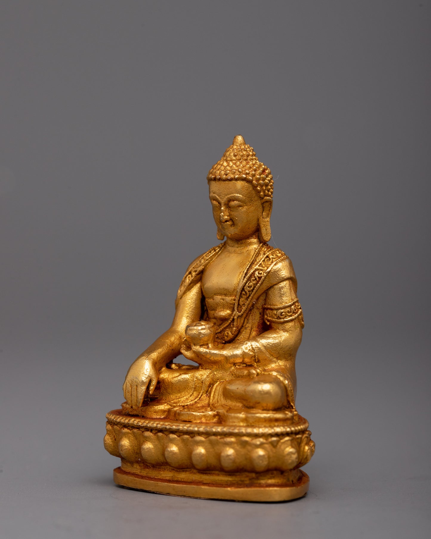 Buddha Gautama Shakyamuni Statue | Sacred Statue Embrace Spiritual Tranquility