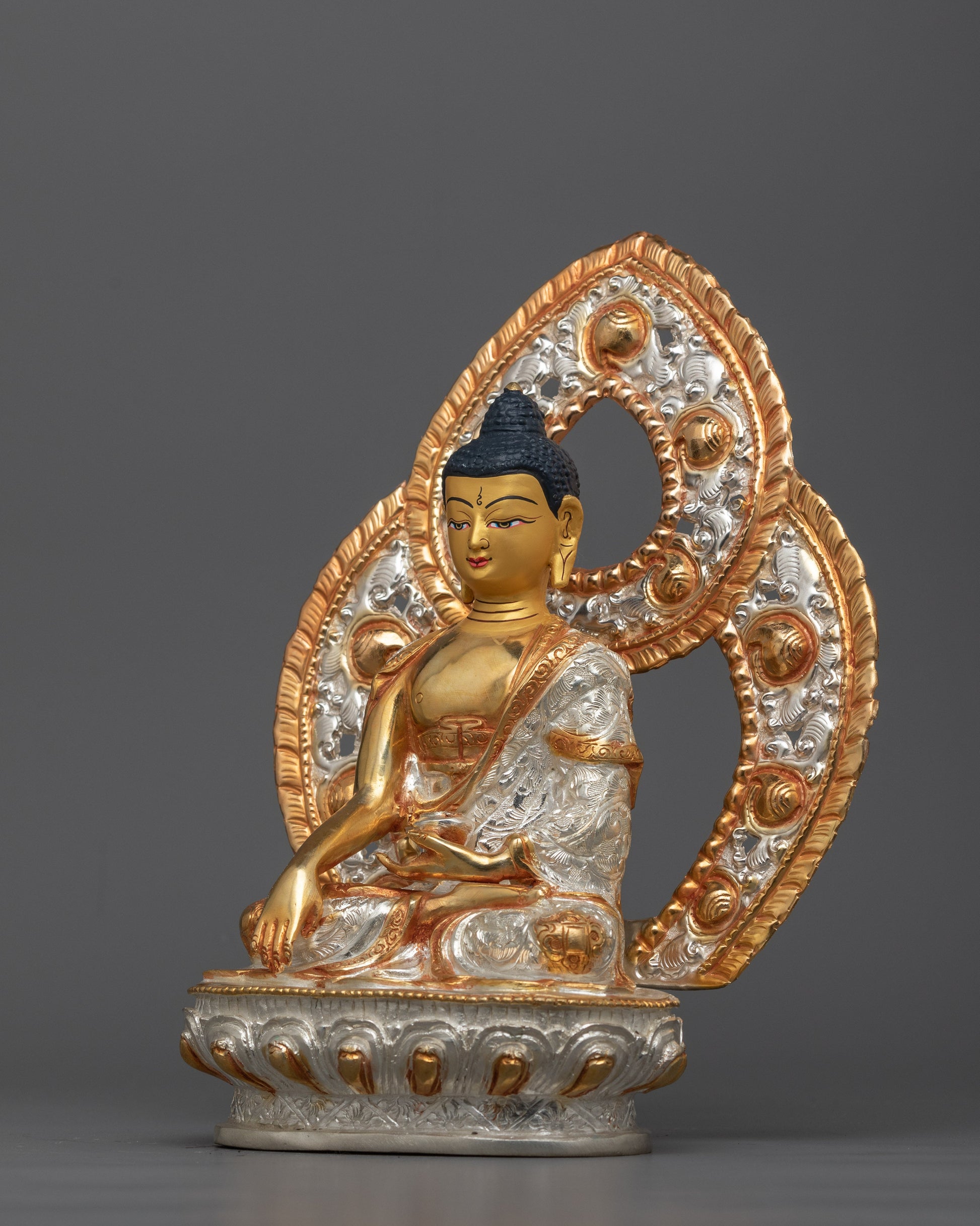 shakyamuni-buddha-gold-silver-plated