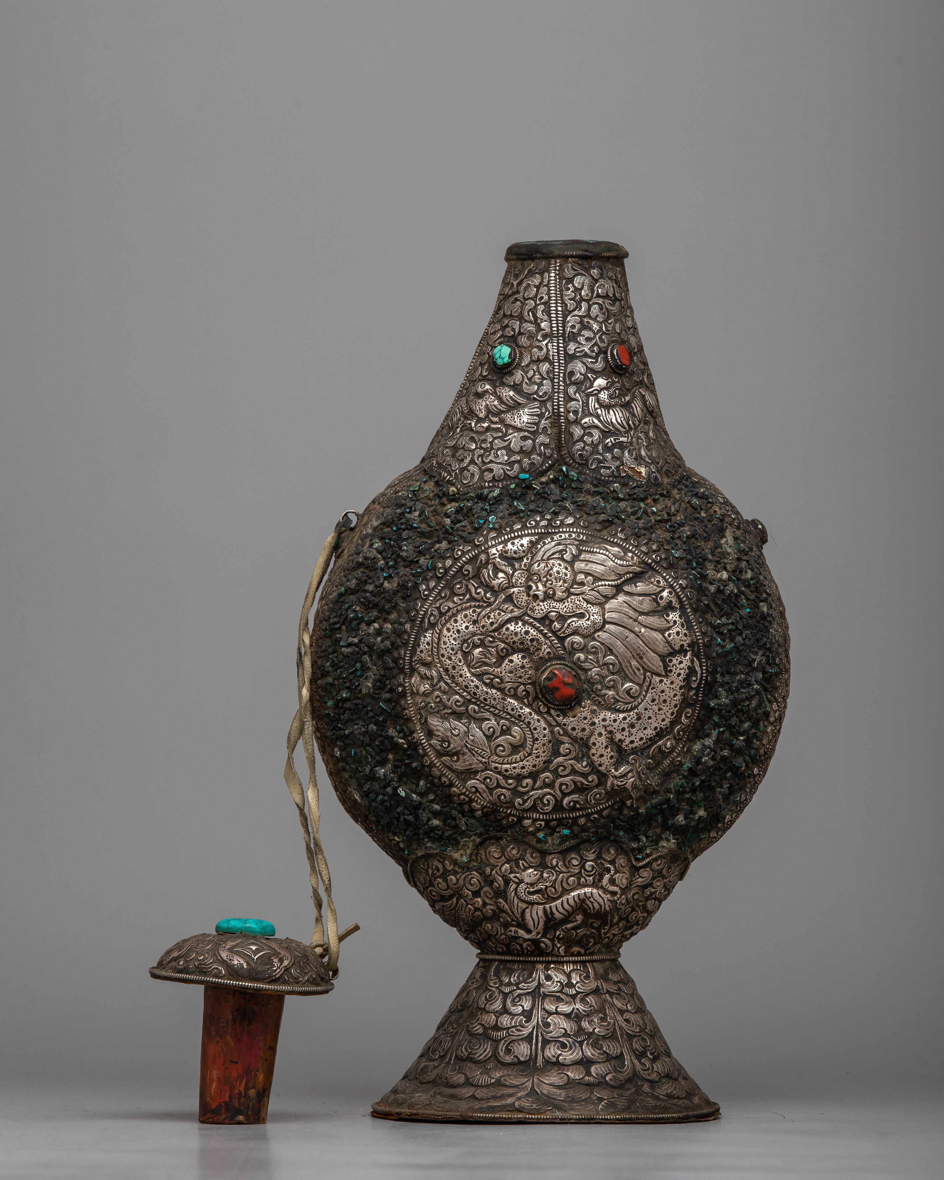White Metal Snuff Bottle | Elegant Container for your Precious Stuff