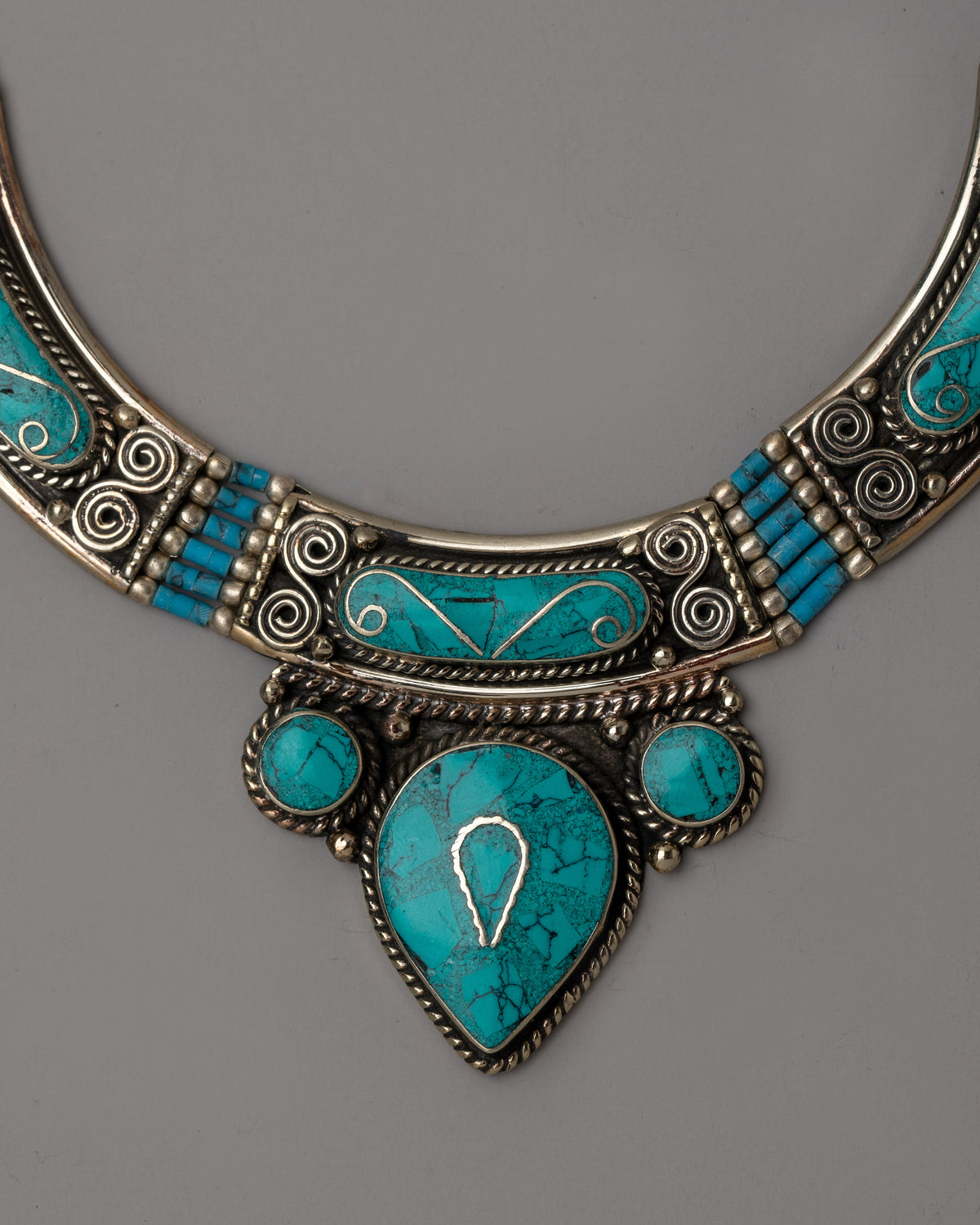 White Metal Tibetan Necklace | Exuding Traditional Elegance and Cultural Significance