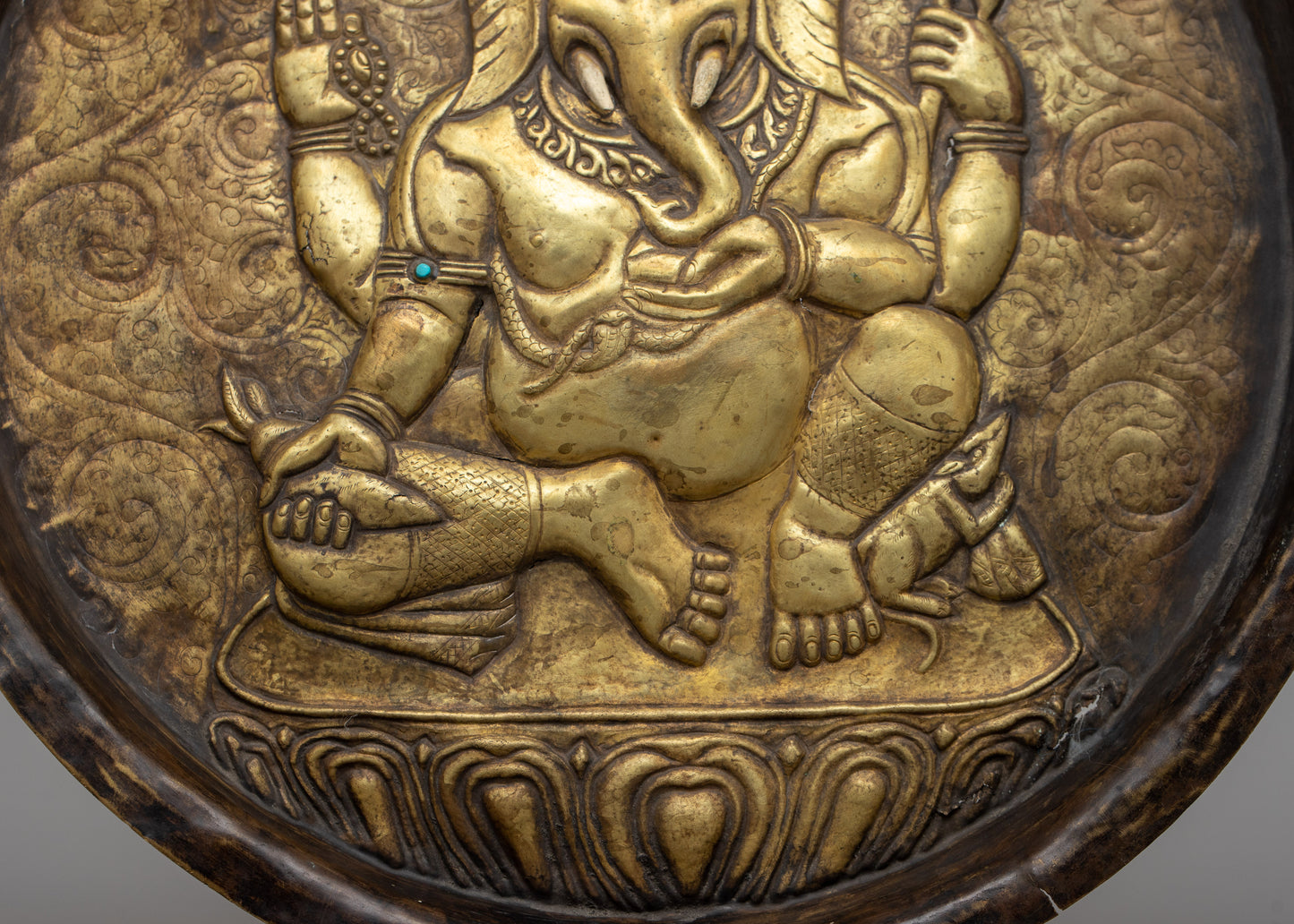 Circular Ganesh Handmade Decor | Artisan Crafted Symbol of Auspicious Beginnings