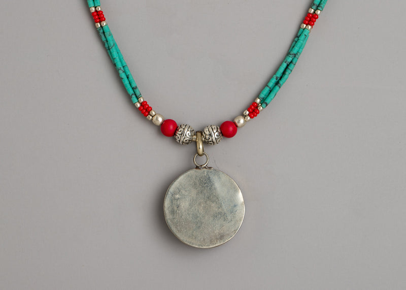 Tibetan Coral Necklace | Adorn Yourself with the Richness of Himalayan Tradition