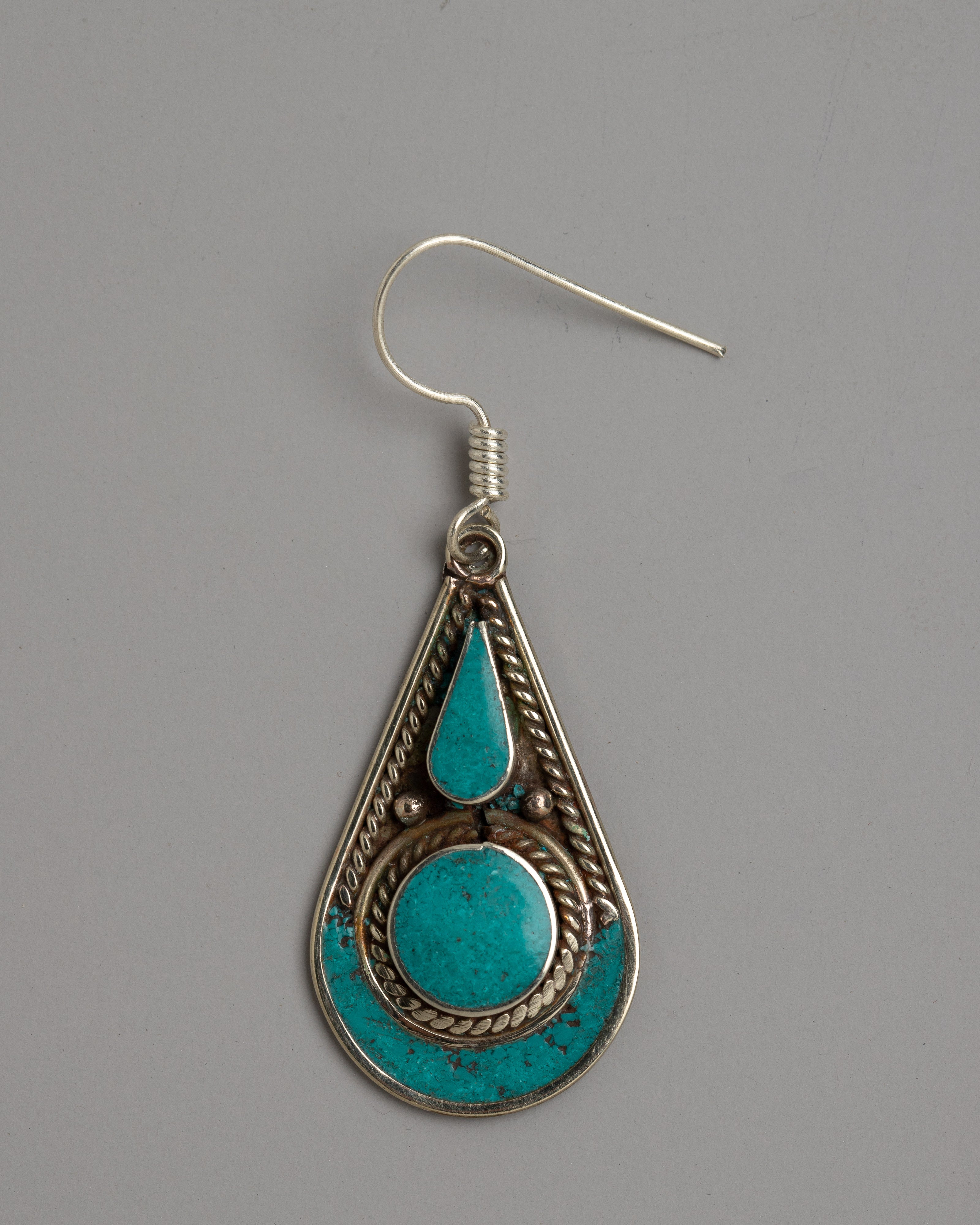 Set of Earrings | Featuring a Delicate Water Drop Design