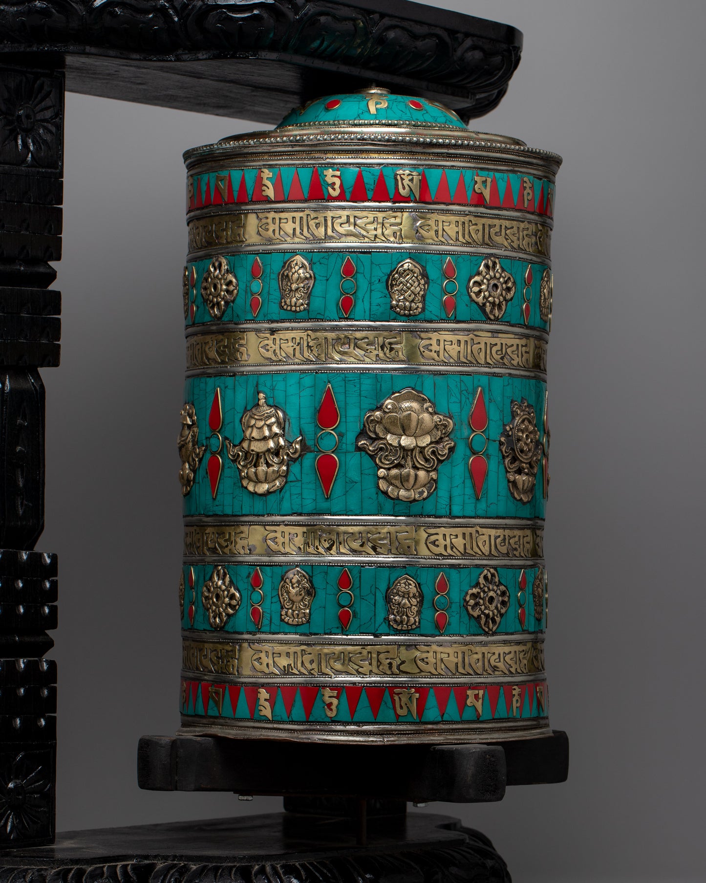 Auspicious Decor Prayer Wheel | Symbol of Spiritual Blessings and Positive Energy