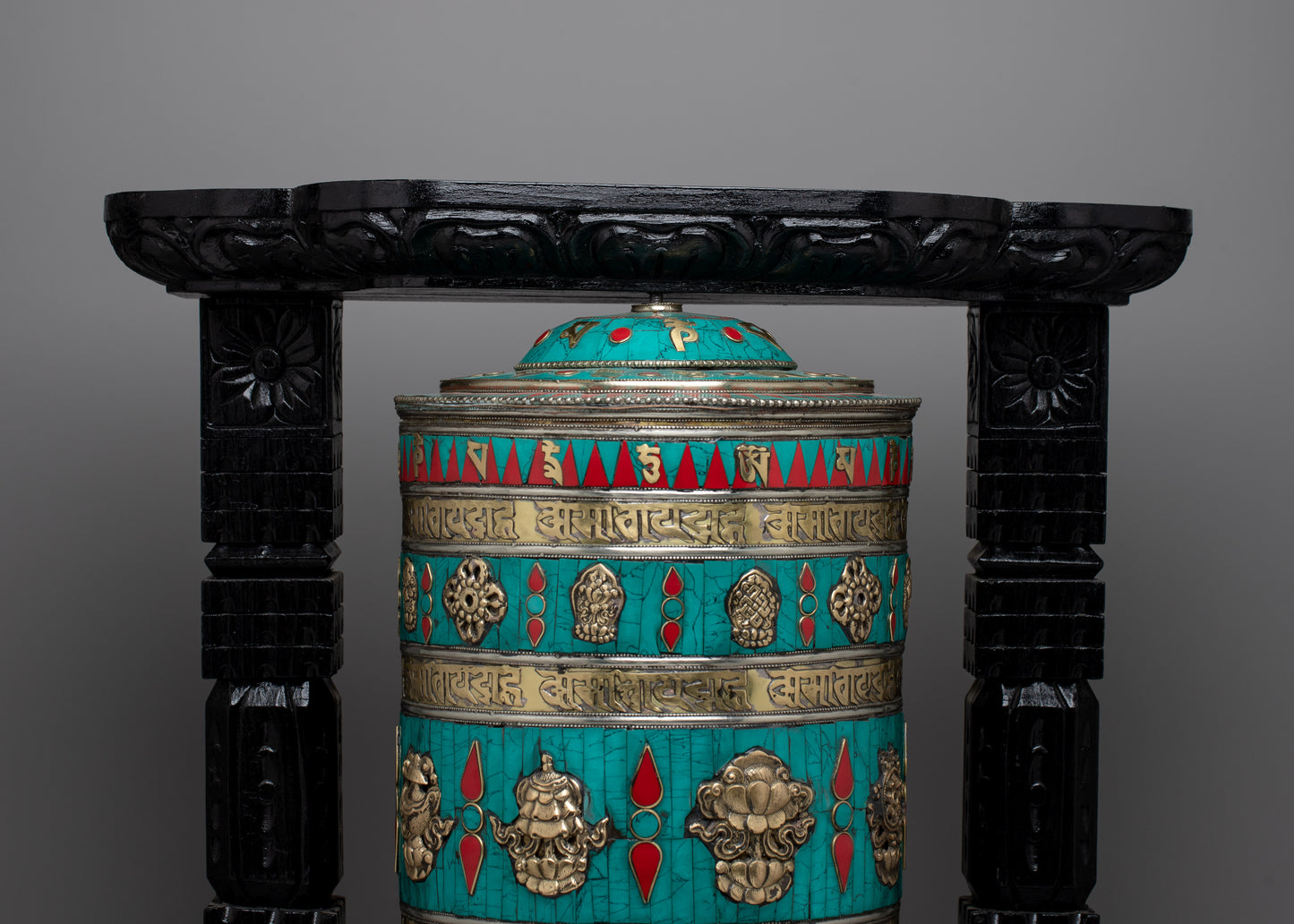 Auspicious Decor Prayer Wheel | Symbol of Spiritual Blessings and Positive Energy