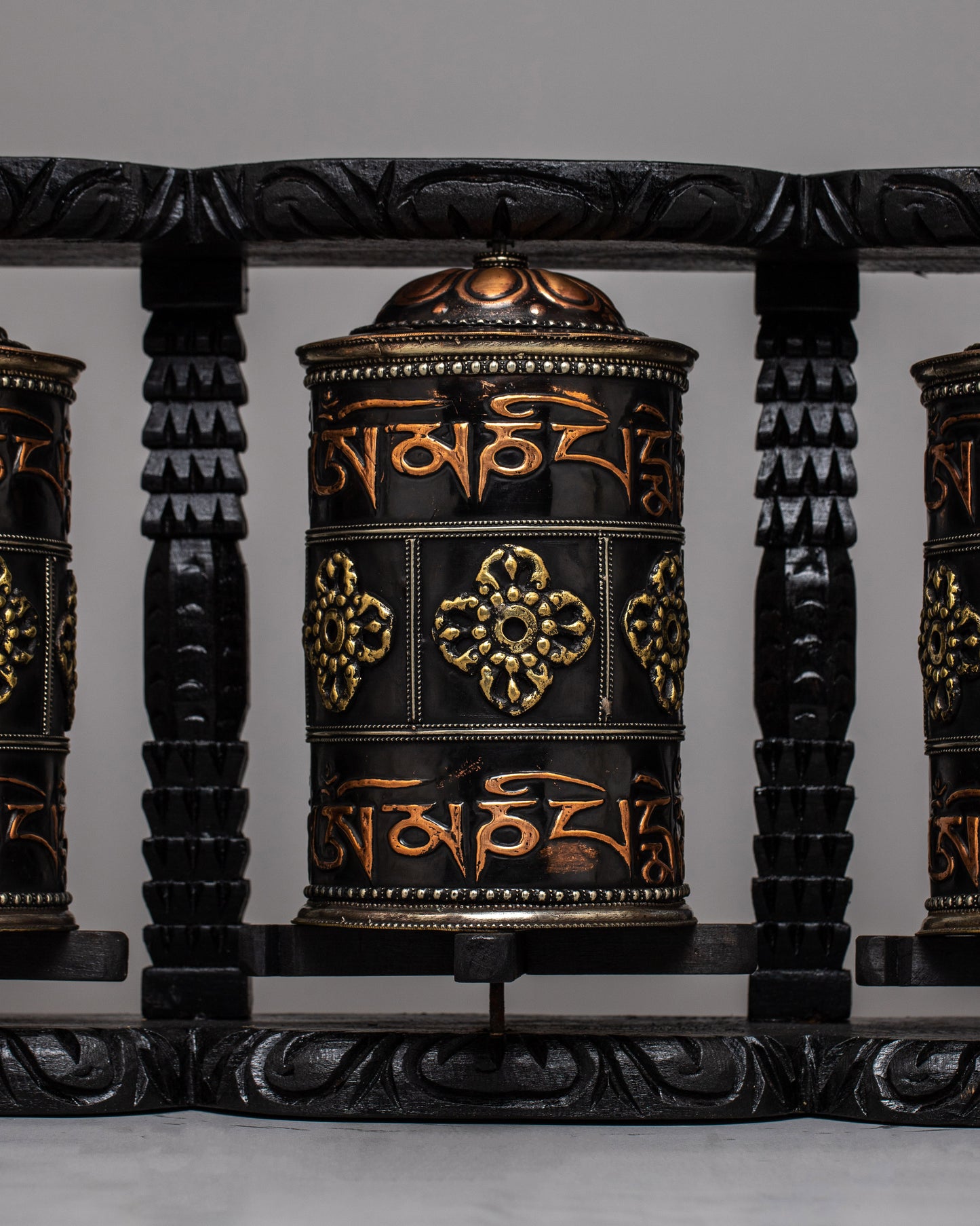 Buddhist Mantra Prayer Wheel | Experience Spiritual Harmony and Devotion