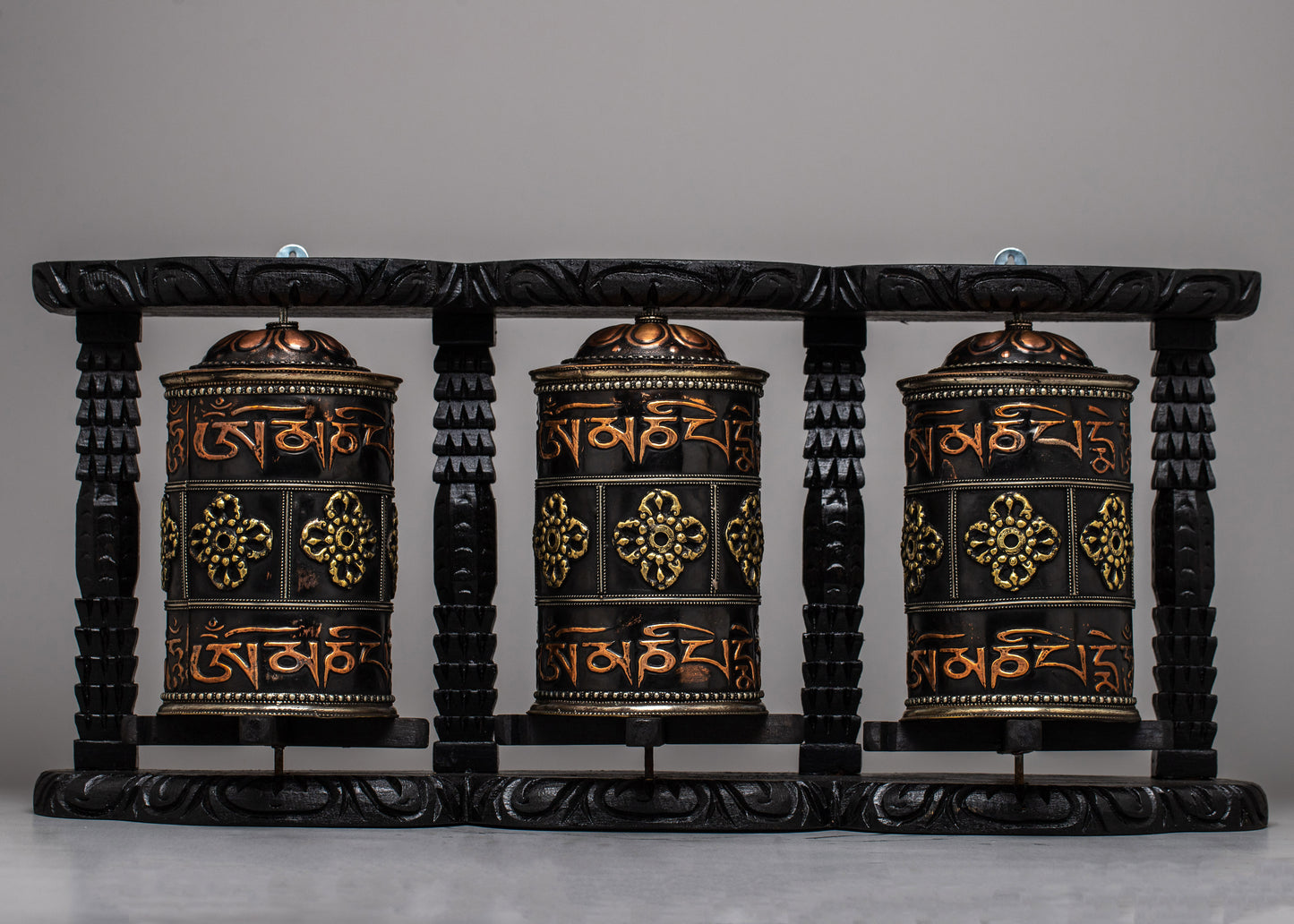 Buddhist Mantra Prayer Wheel | Experience Spiritual Harmony and Devotion