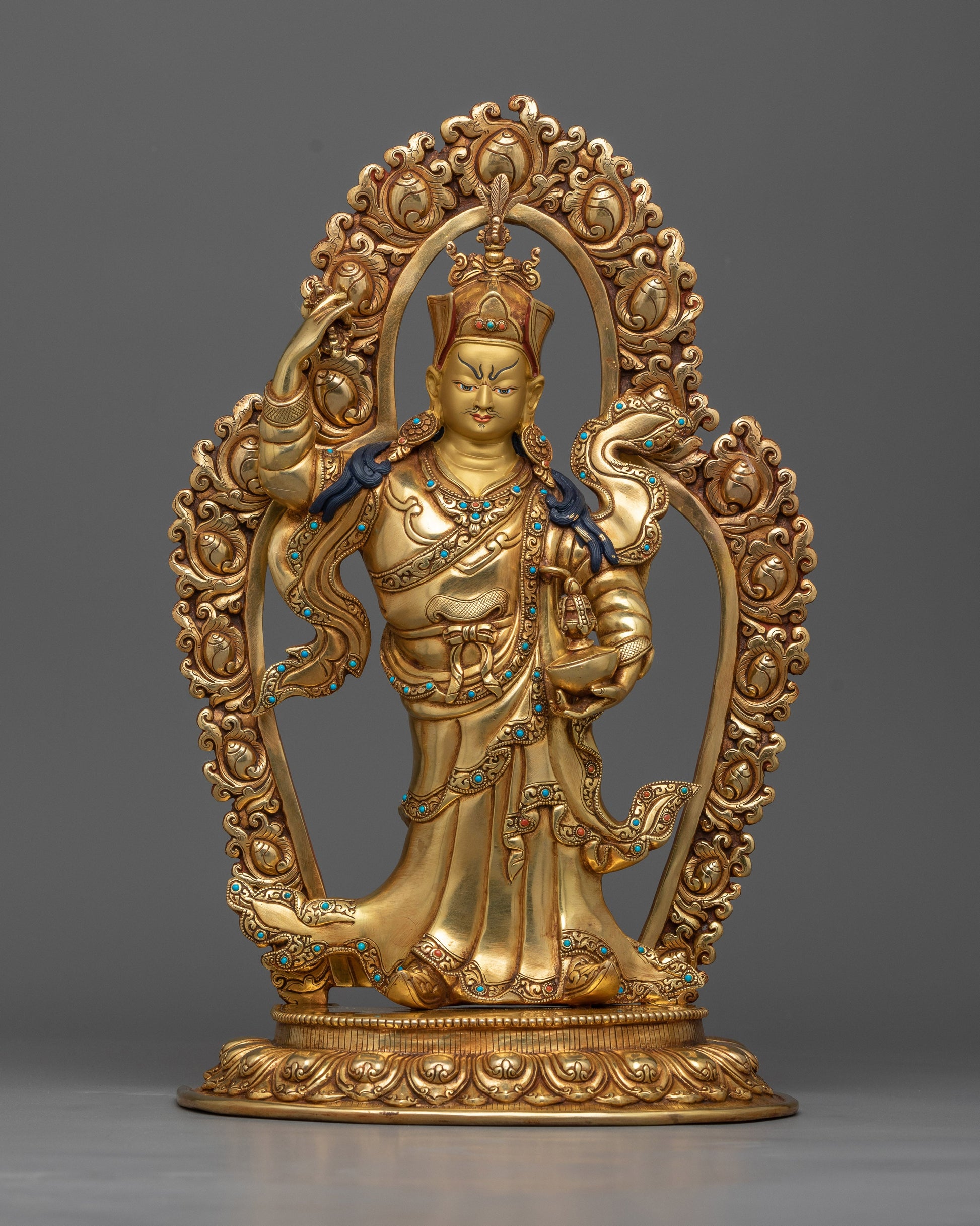 standing-guru-gyalpo