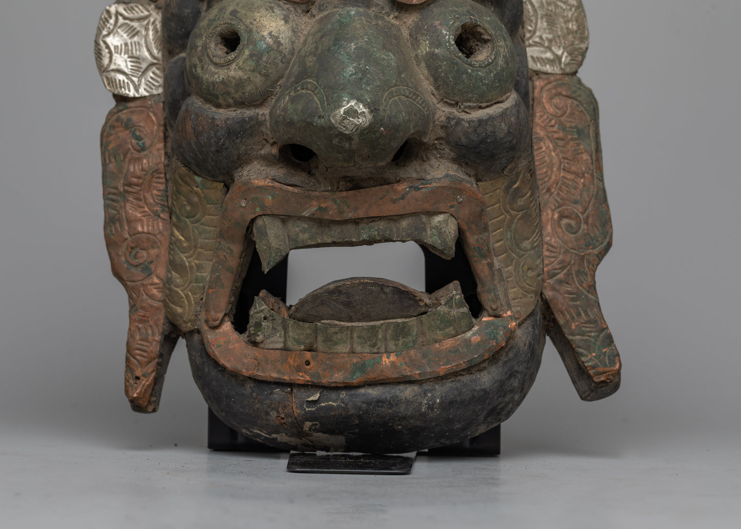 Mahakala Mask Tibet | The Fierce Guardian of Buddhist Traditions