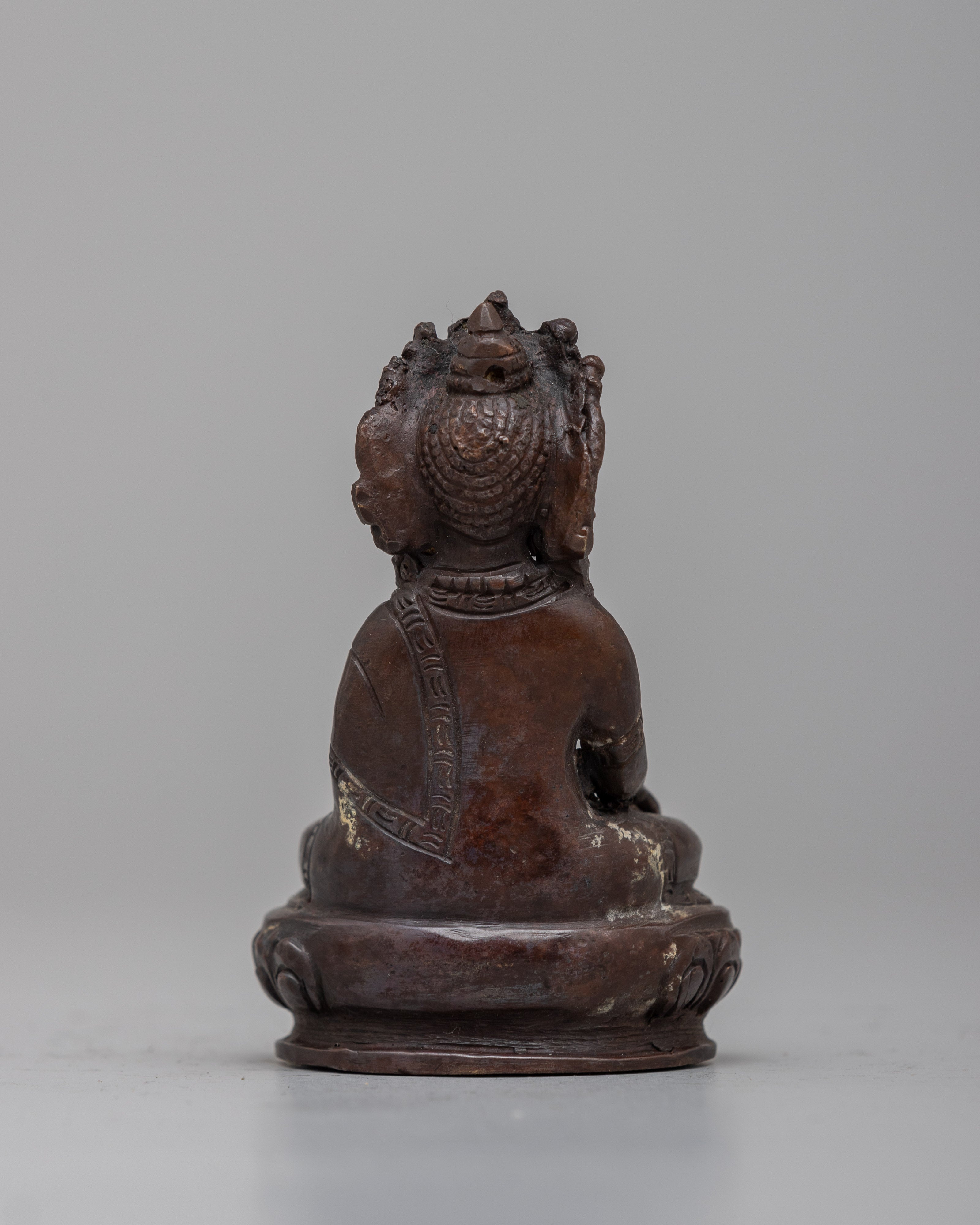 The Buddha Shakyamuni Statue | Handcrafted on Copper, Radiating Divine Wisdom and Spiritual Serenity