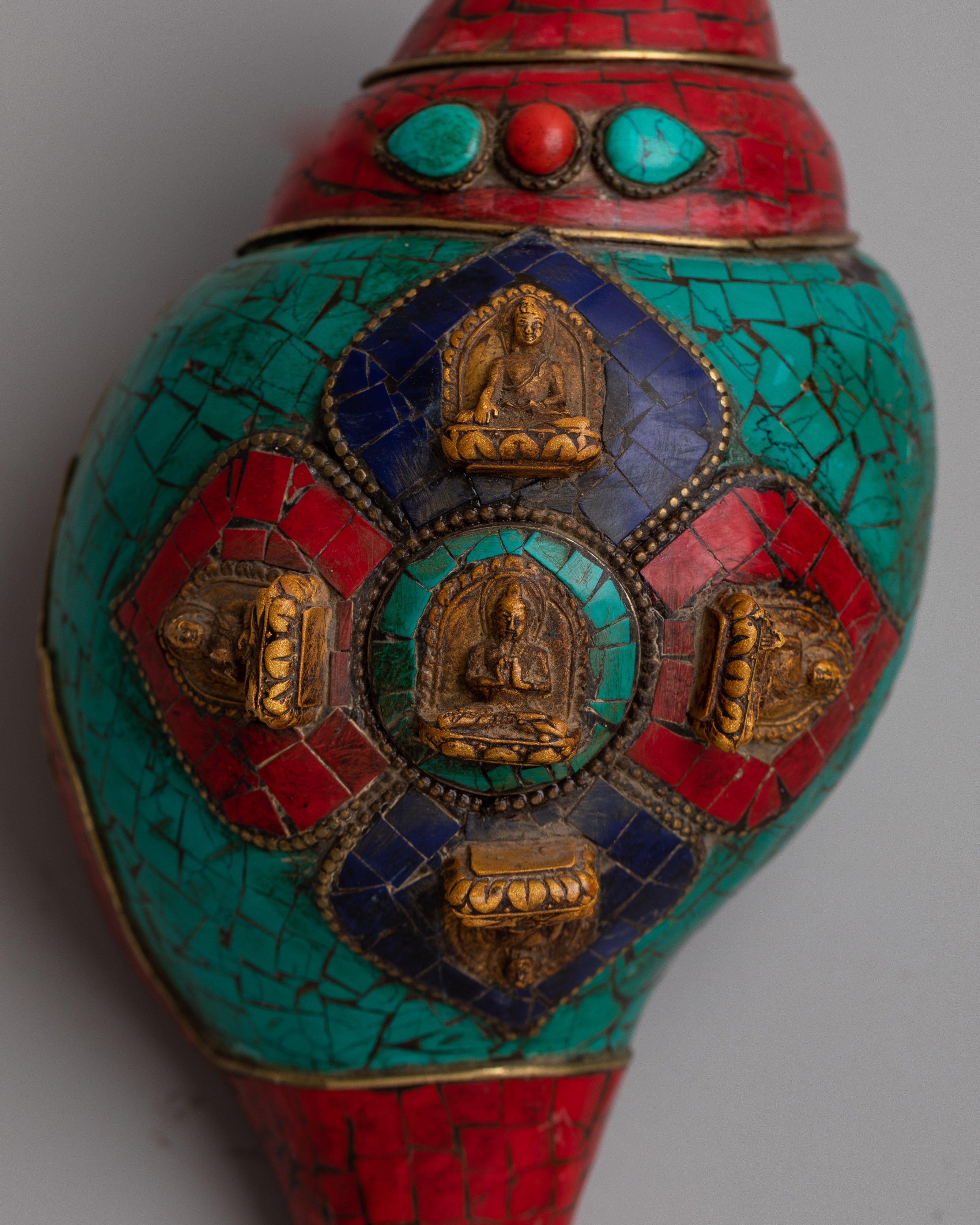 Pancha Buddha Carved Conch Shell | Pancha Buddha Conch Shell for Spiritual Worship