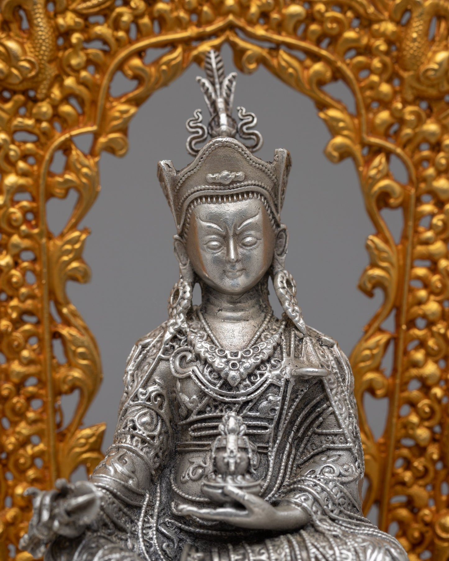 Deva Guru Rinpoche Statue | Representation of Enlightened Wisdom and Compassion