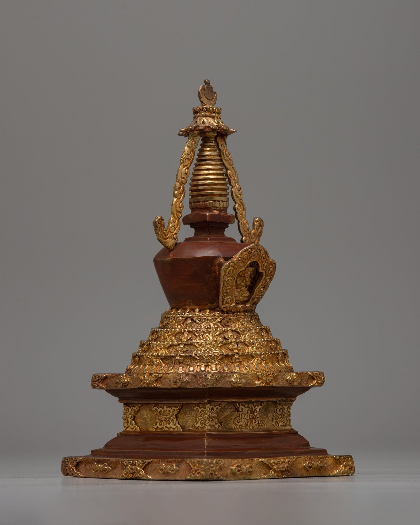 Copper Estupa Budista | Buddhist Monument for Spiritual Blessings