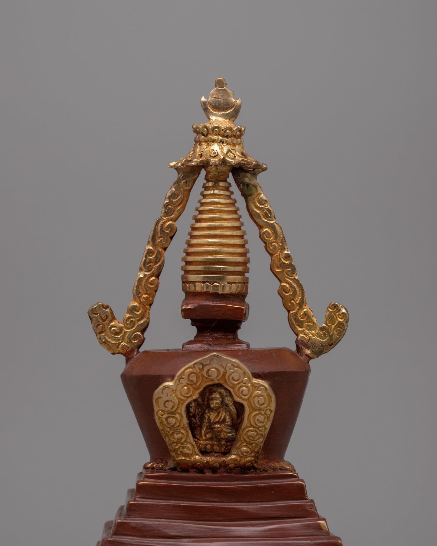 Decorative Copper Stupa Budista | Symbolic Buddhist Monument for Meditation