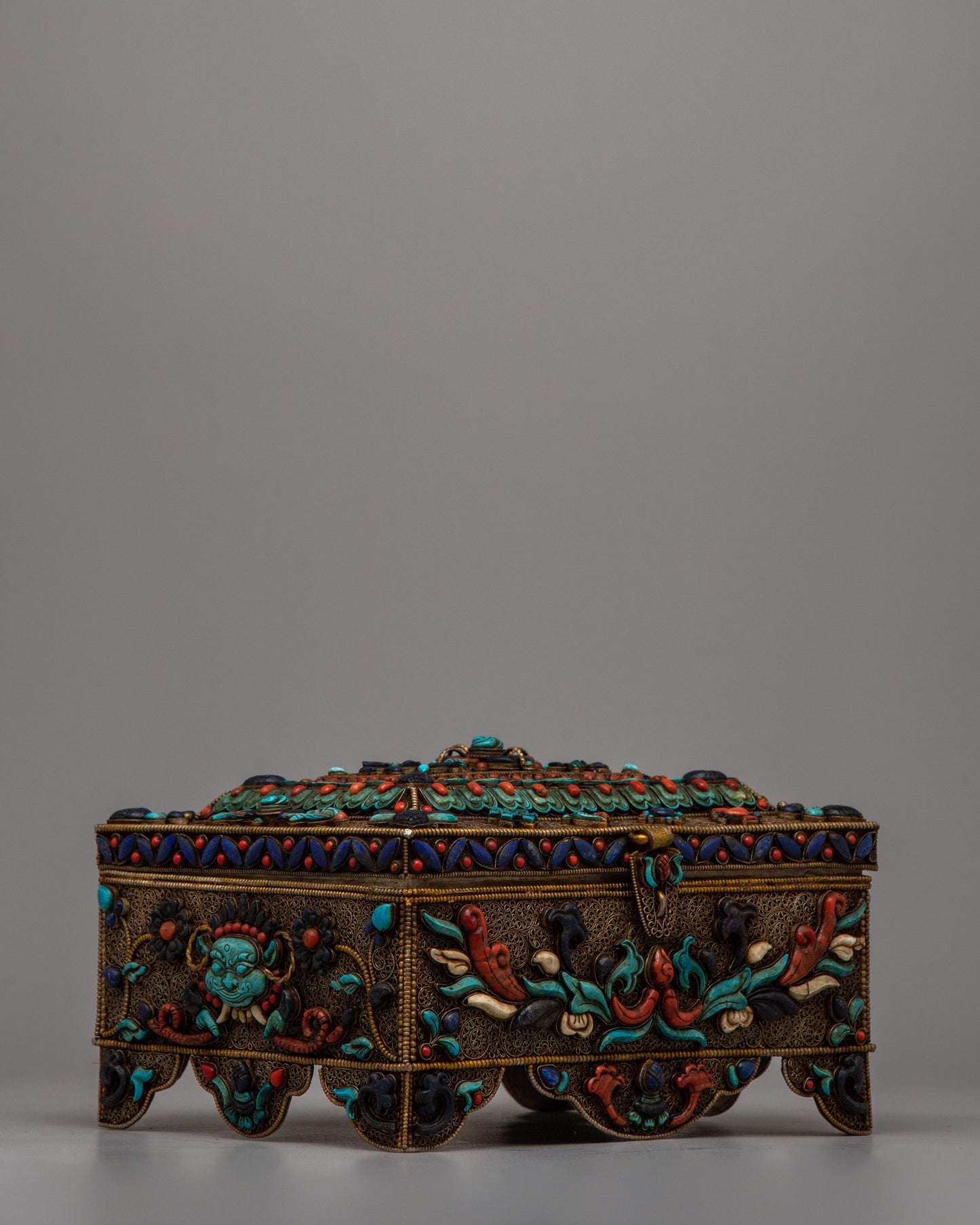 Decorative Treasure Box | Authentic Handcrafted Chest for Storing Jewelry