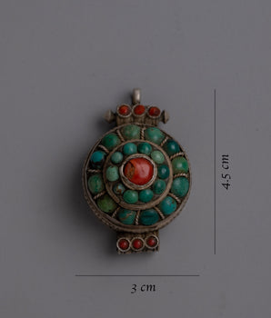 Pure Silver Locket Gahu | Exquisitely Crafted Tibetan Amulet with Detailed Artwork