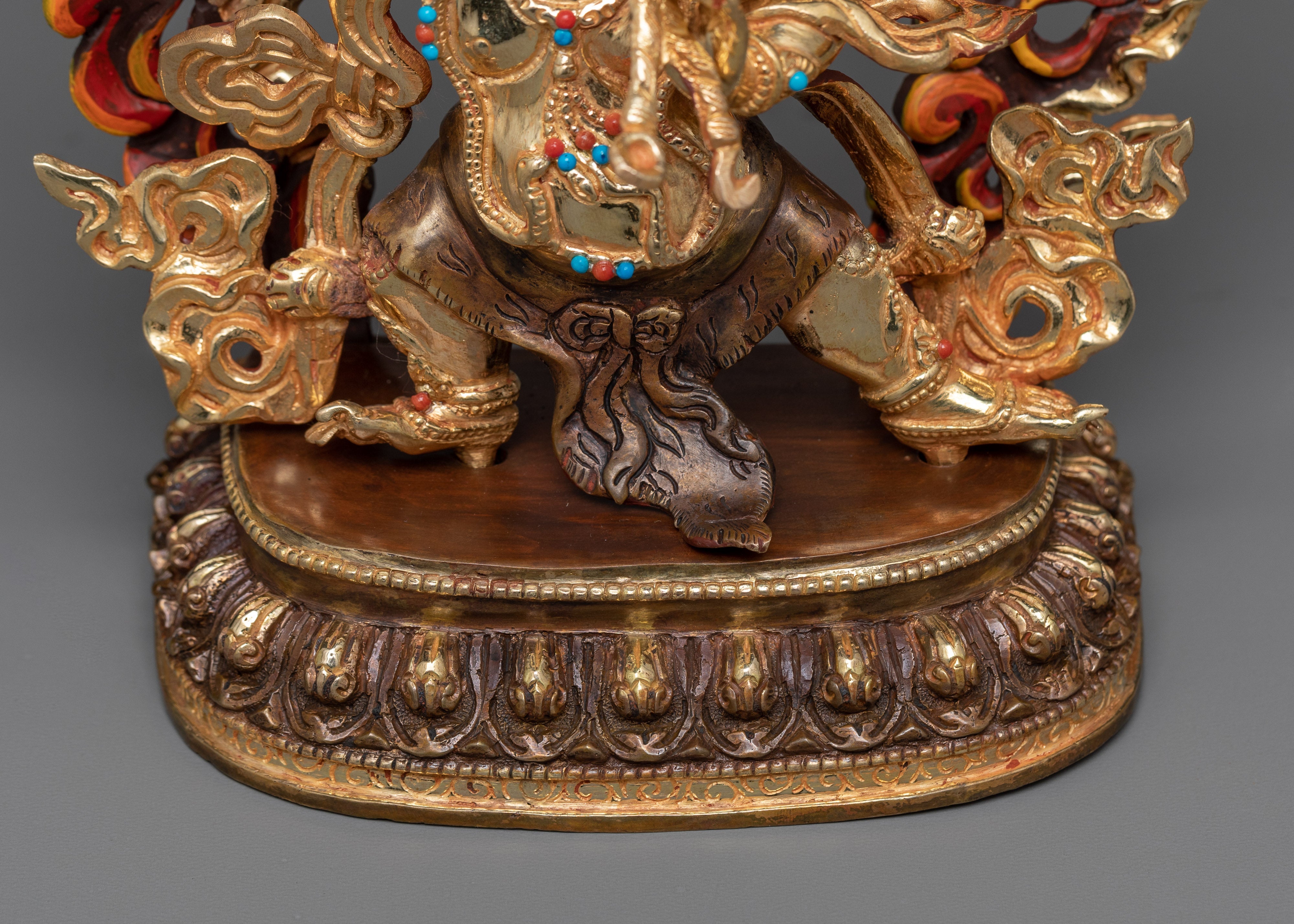 Buddha Vajrapani Statue | Himalayan Craftsmenship
