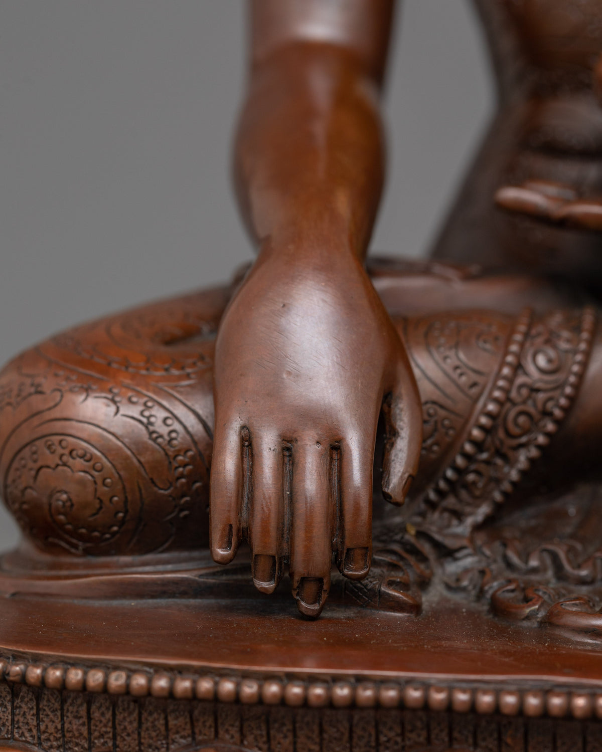 Shakyamuni Buddha Tranquil Enlightened Teacher Statue | Sacred Spiritual Figure