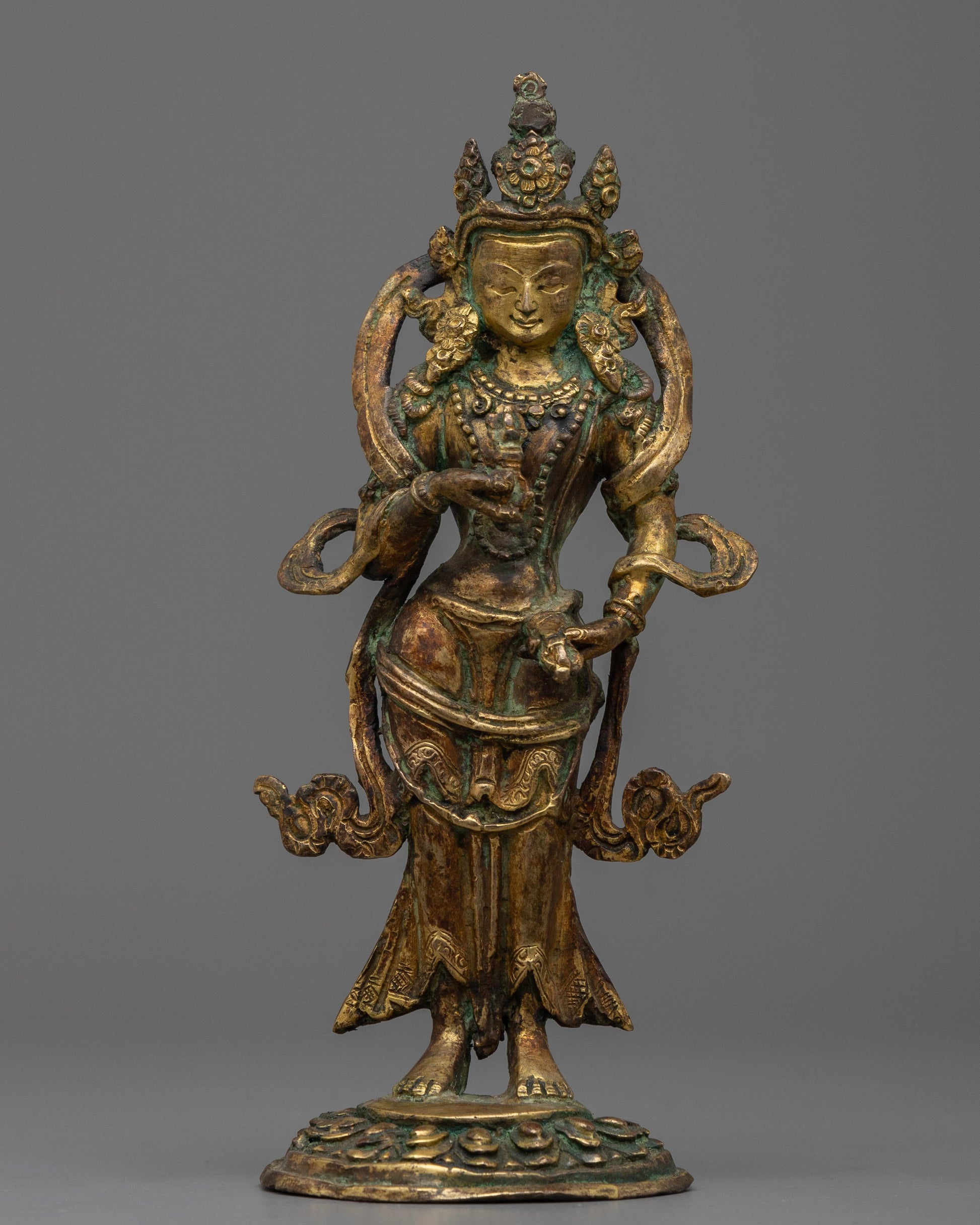 standing sculpture