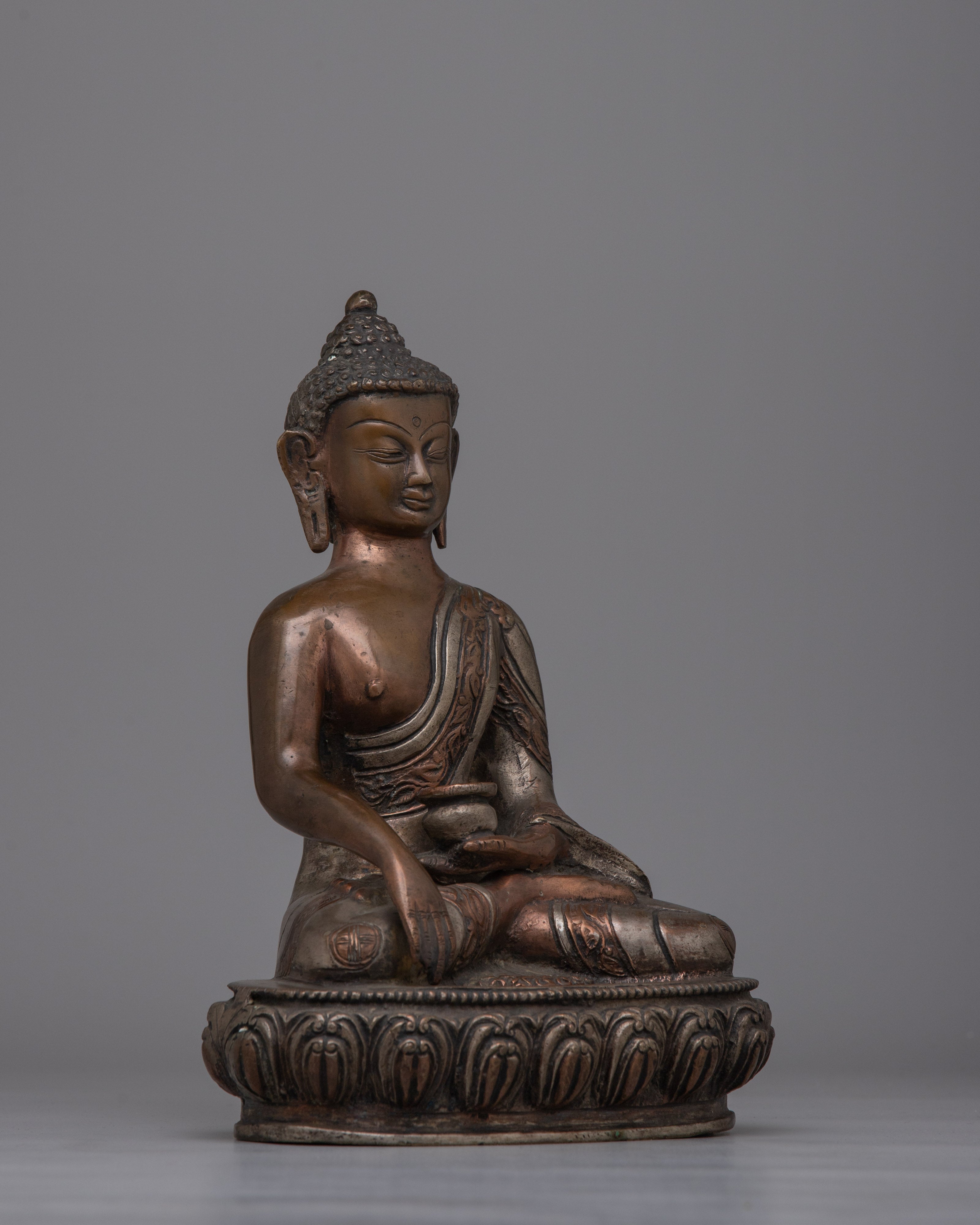 Siddhartha Gautama Shakyamuni Statue | Handmade Religious Figure Reflecting the Enlightened One