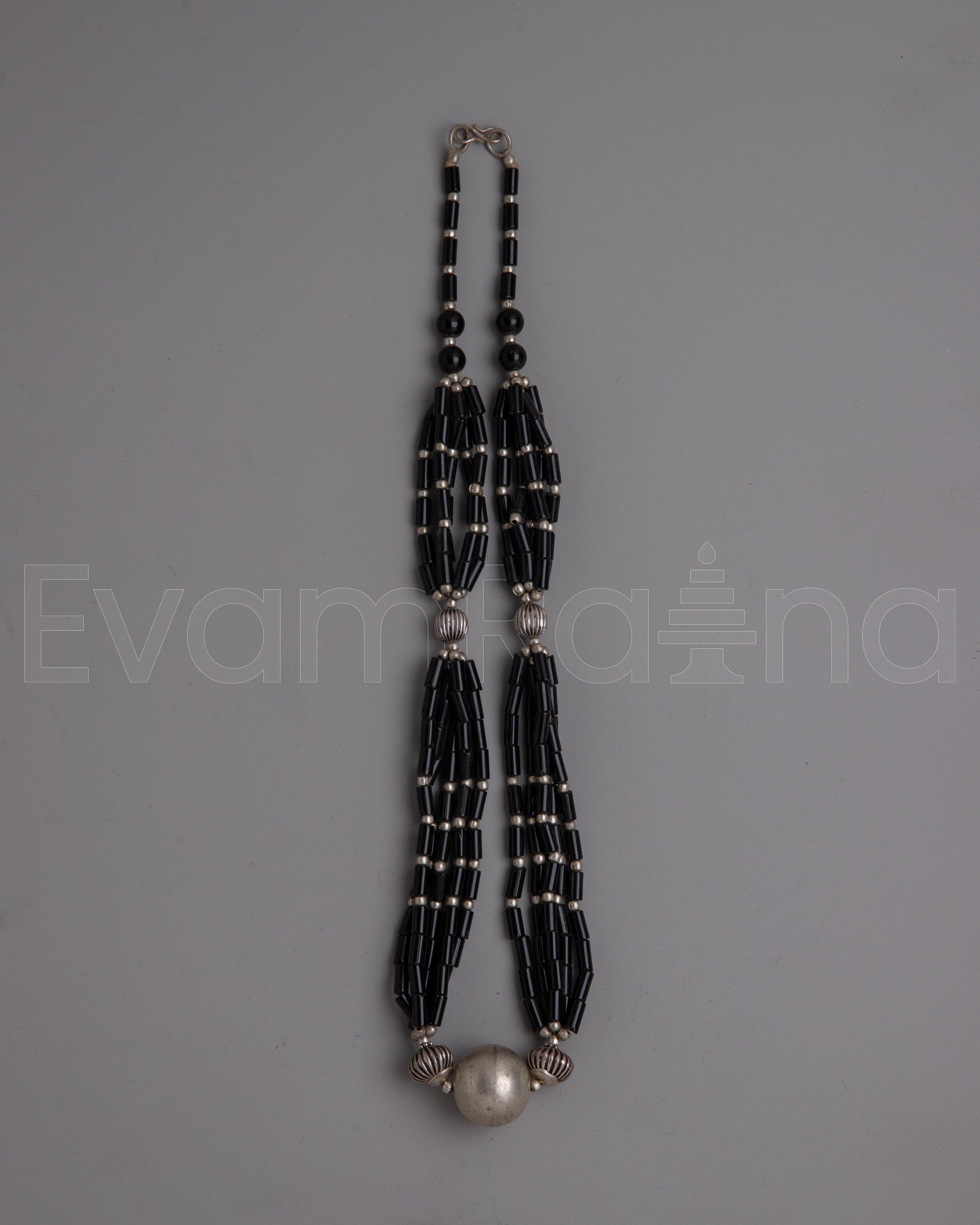Black Beads Necklace 