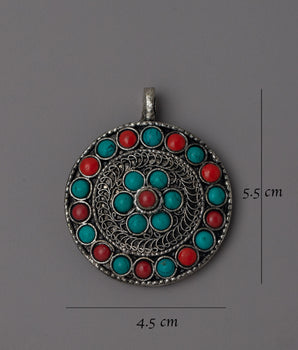 Charming Brass Locket  |  Exquisite Handcrafted Detail and Style
