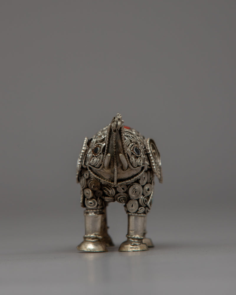 Elephant Statue Set  | Bring Symbolic Beauty and Grace to Your Space