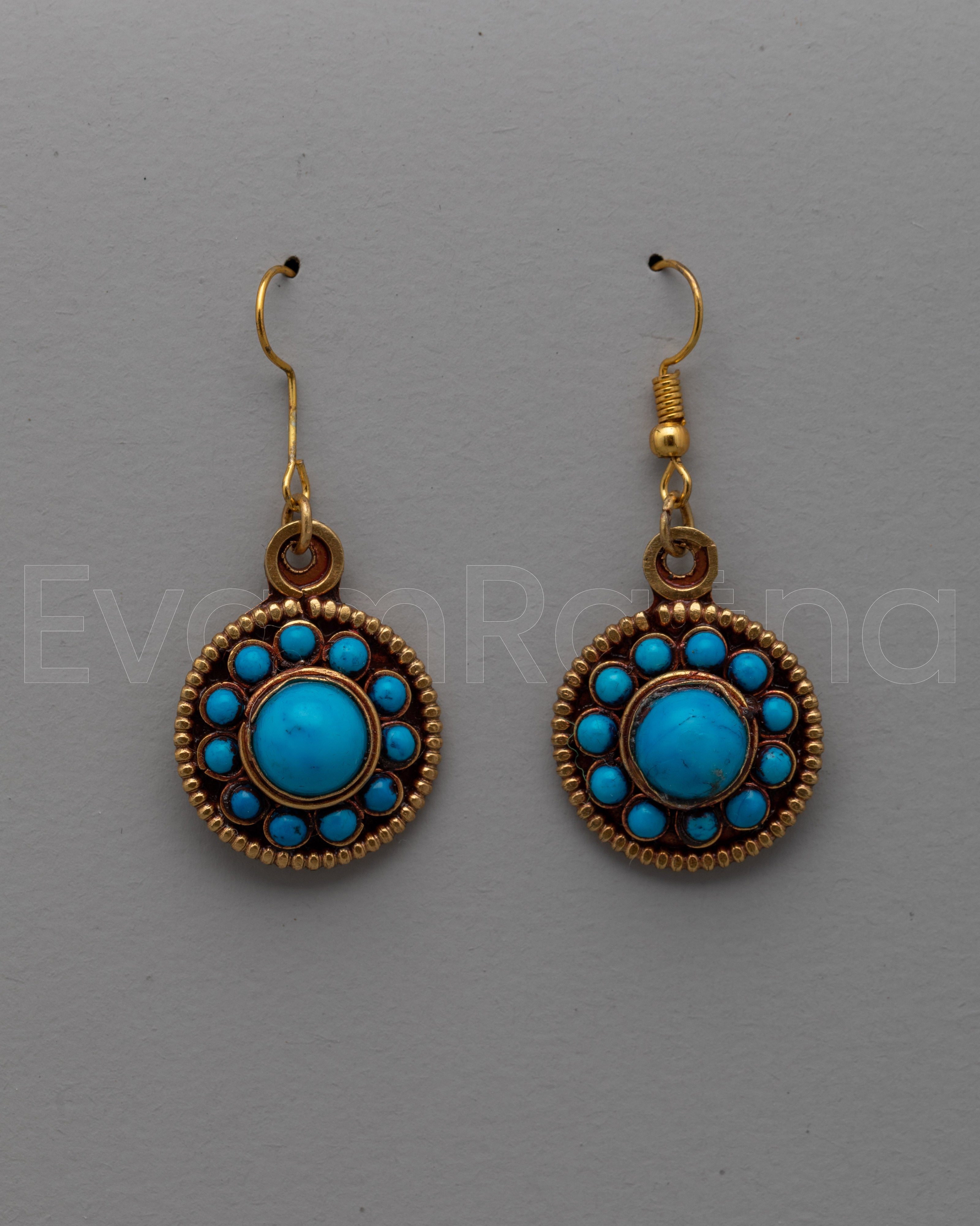 Gold Earrings 