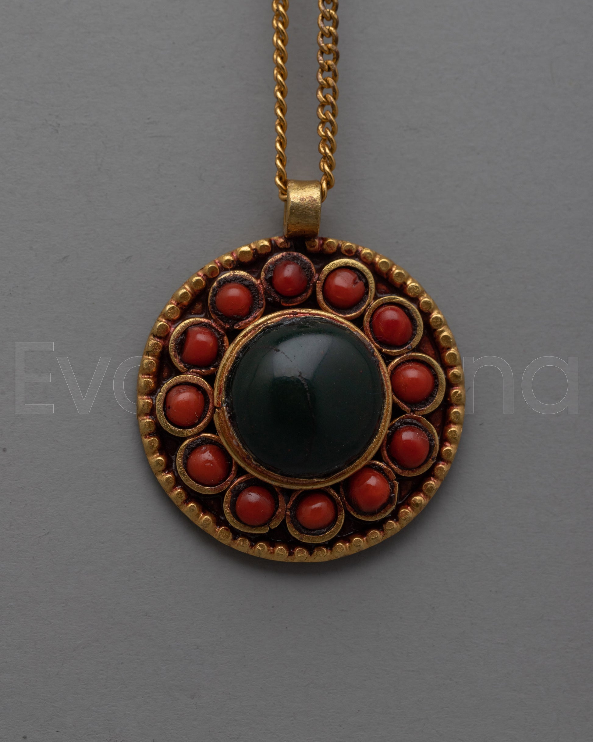 Gold Pendant&nbsp; 