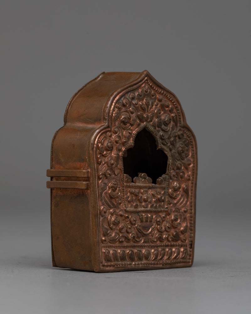 Tibetan Buddhist Ghau Box | Sacred Buddhist Amulet Holder