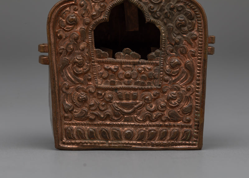 Tibetan Buddhist Ghau Box | Sacred Buddhist Amulet Holder